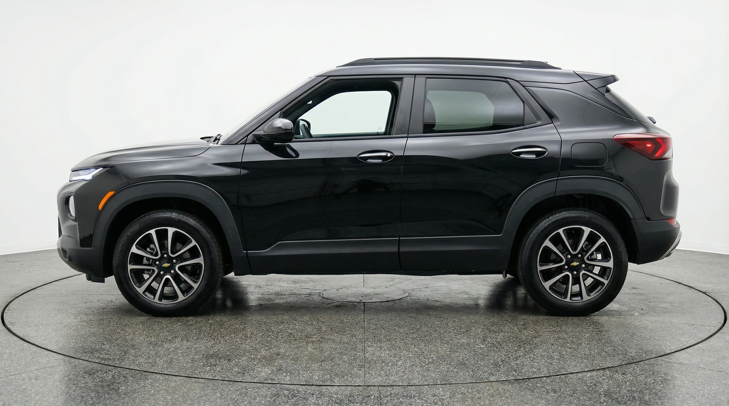 Thumbnail: 2025 Chevrolet TrailBlazer - 4