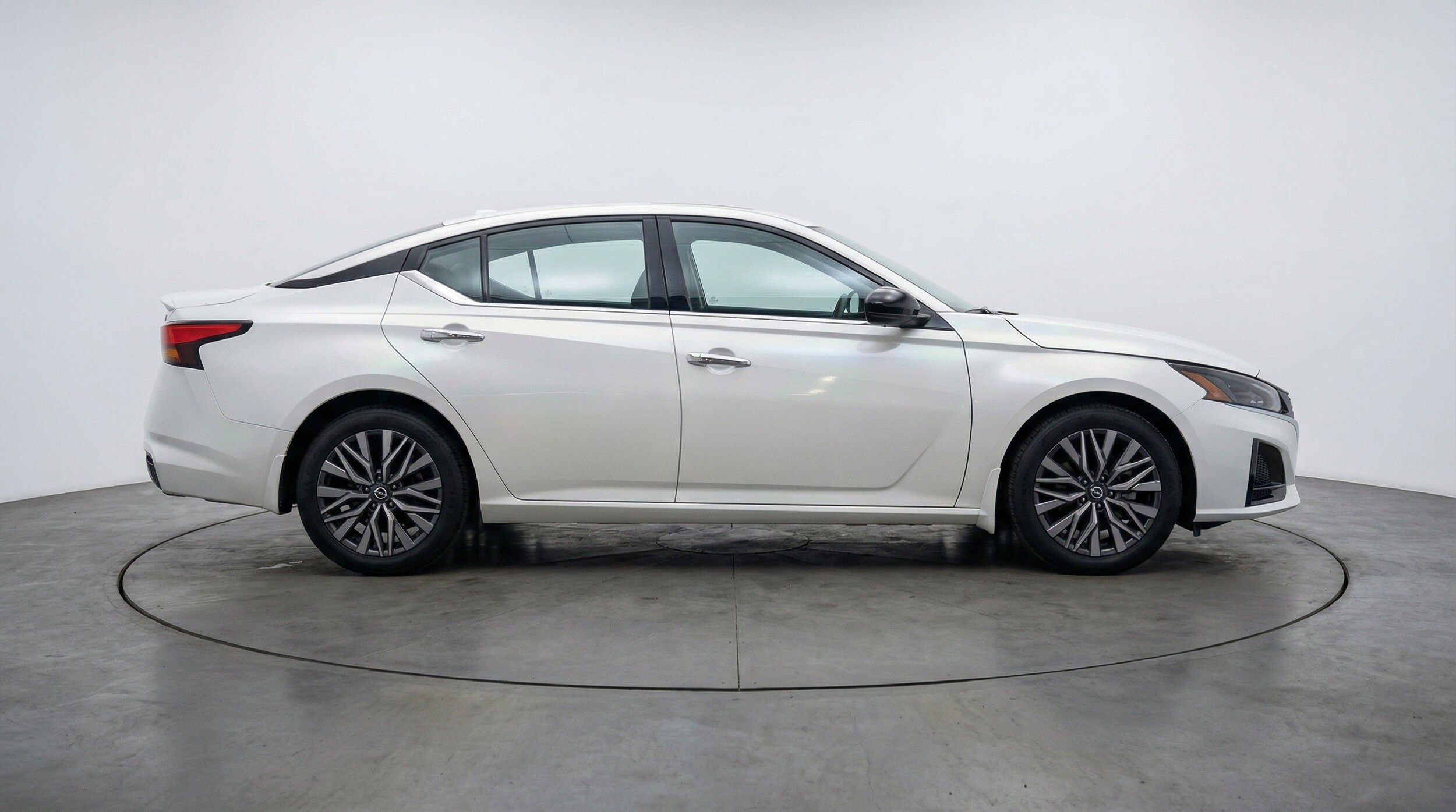 Thumbnail: 2025 Nissan Altima - 11