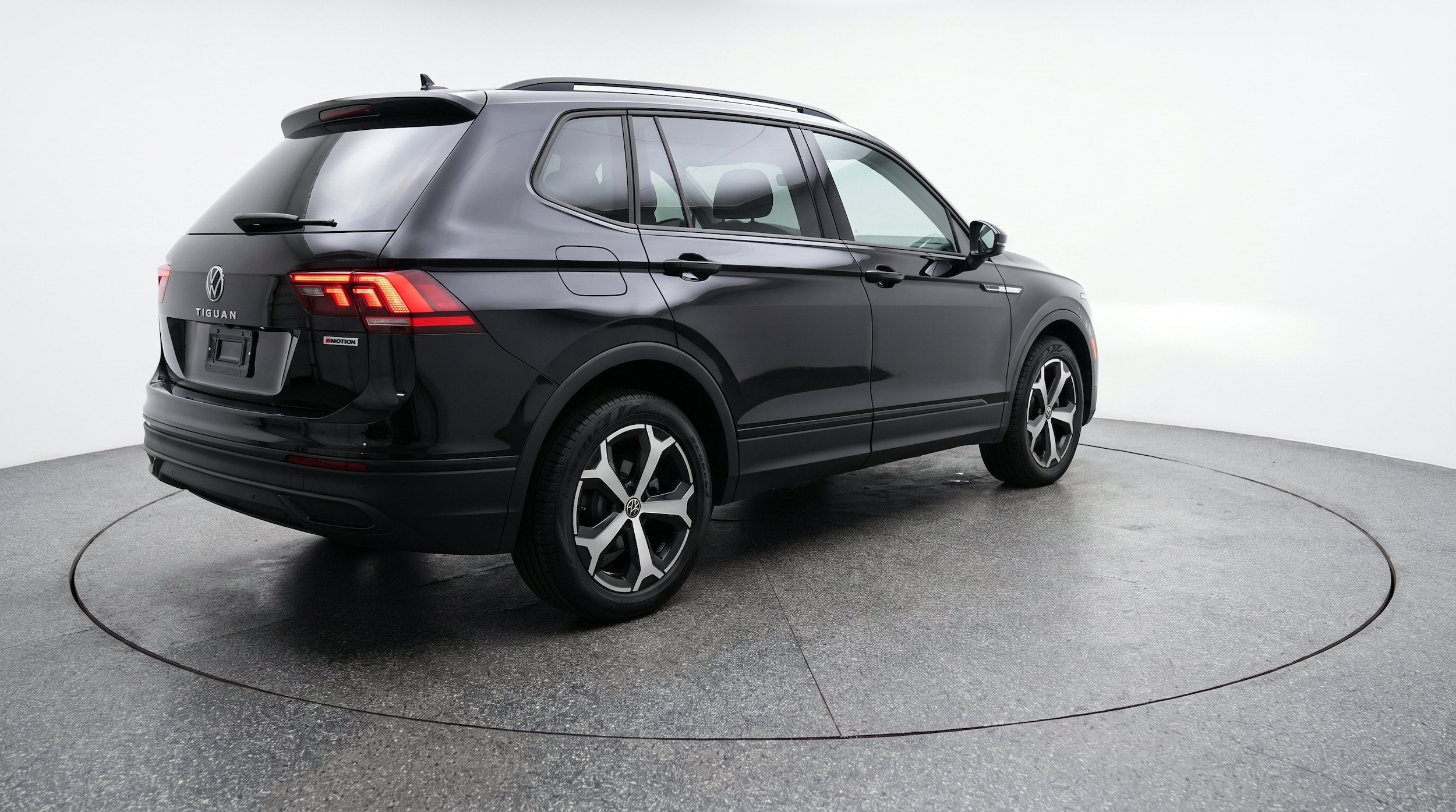 Thumbnail: 2026 Volkswagen Tiguan - 9