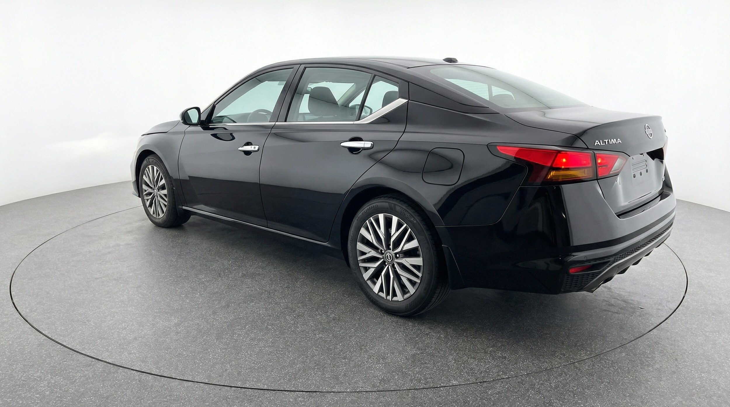 Thumbnail: 2025 Nissan Altima - 5