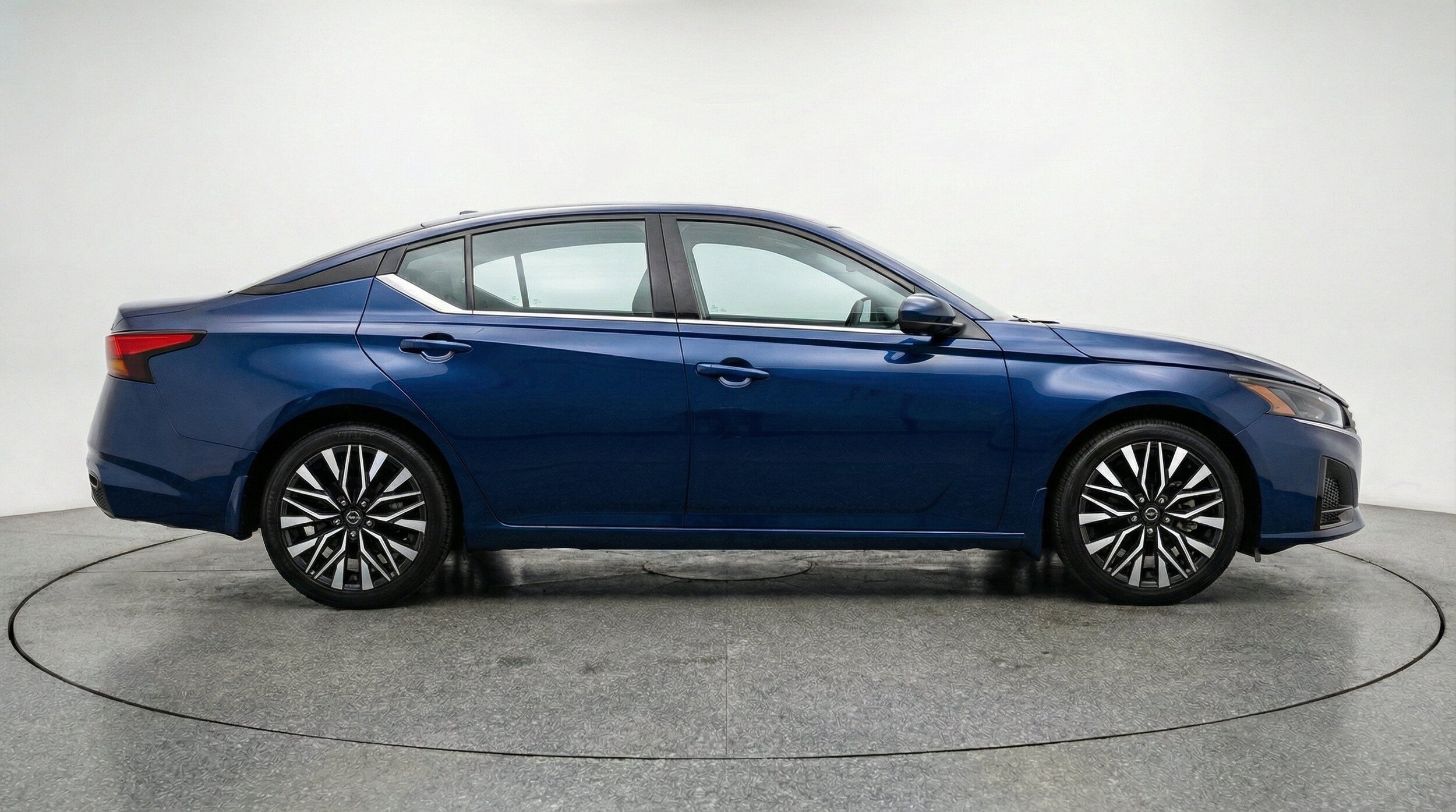 Thumbnail: 2025 Nissan Altima - 11