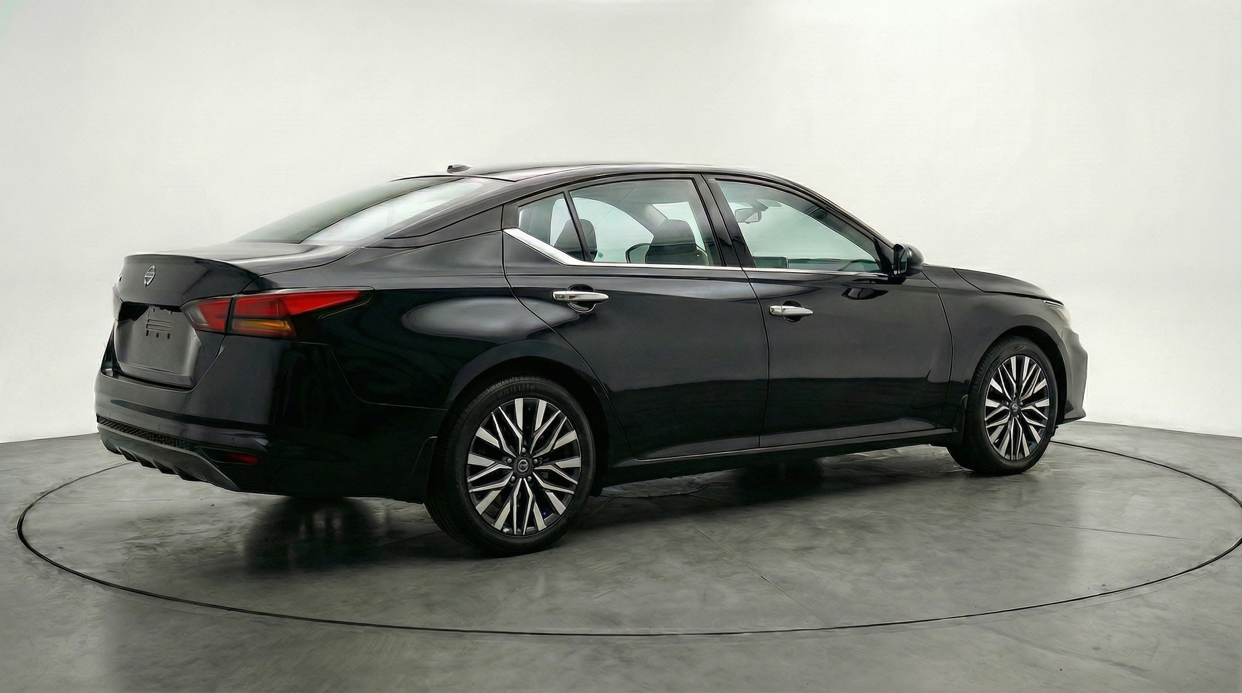 Thumbnail: 2025 Nissan Altima - 7