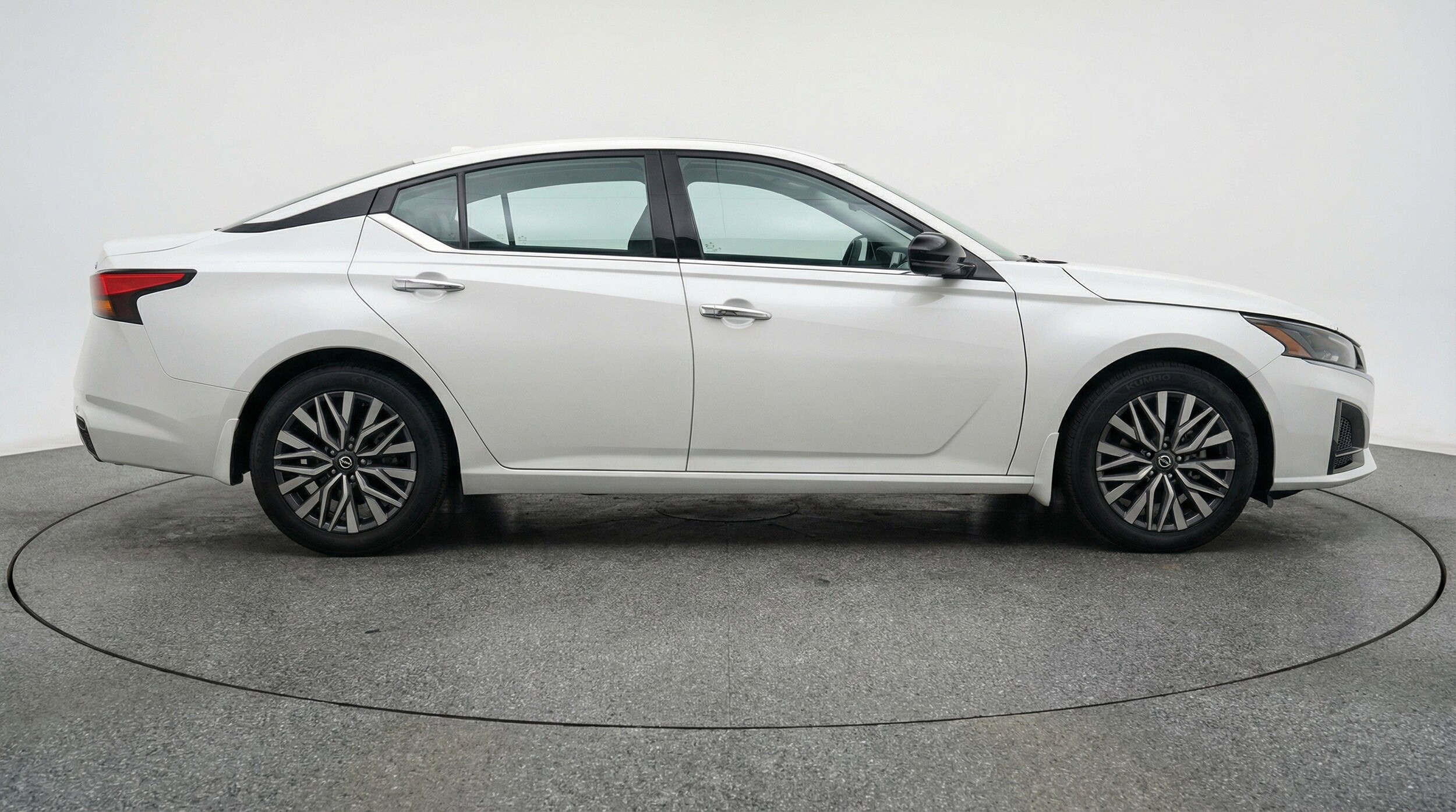 Thumbnail: 2025 Nissan Altima - 11