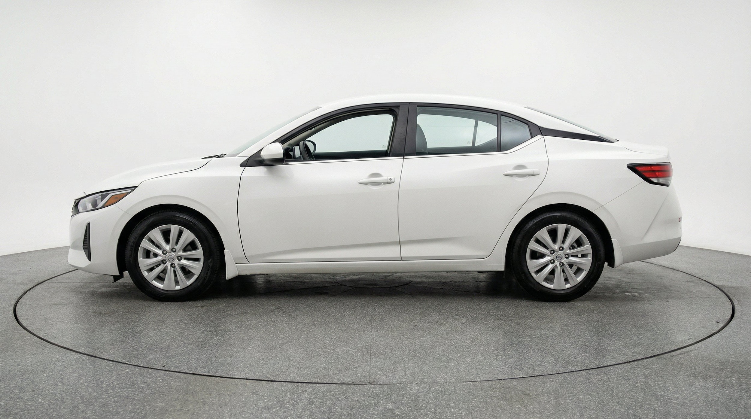 Thumbnail: 2025 Nissan Sentra - 5