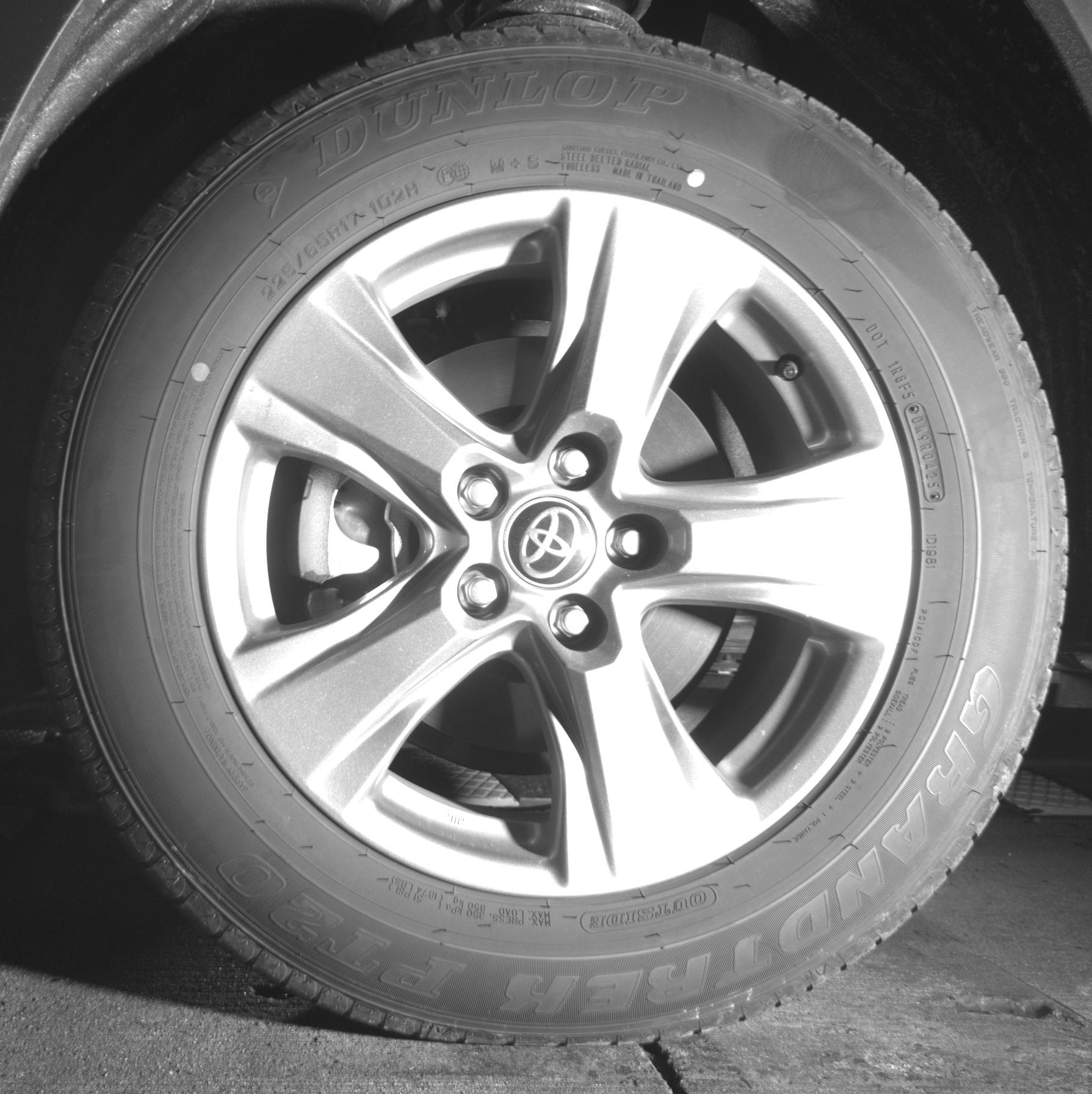 Thumbnail: 2025 Toyota RAV4 - 9