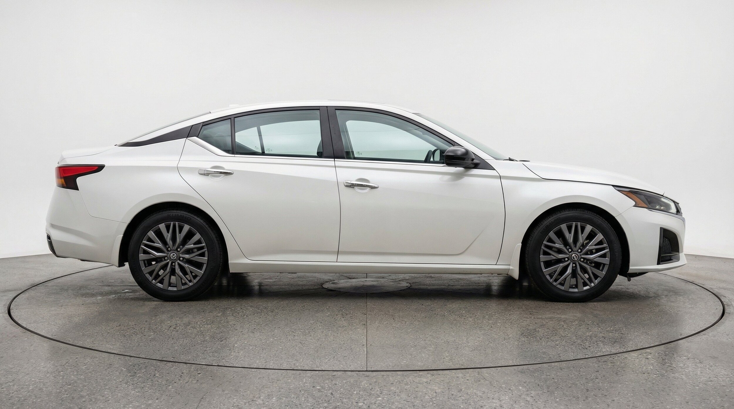 Thumbnail: 2025 Nissan Altima - 11