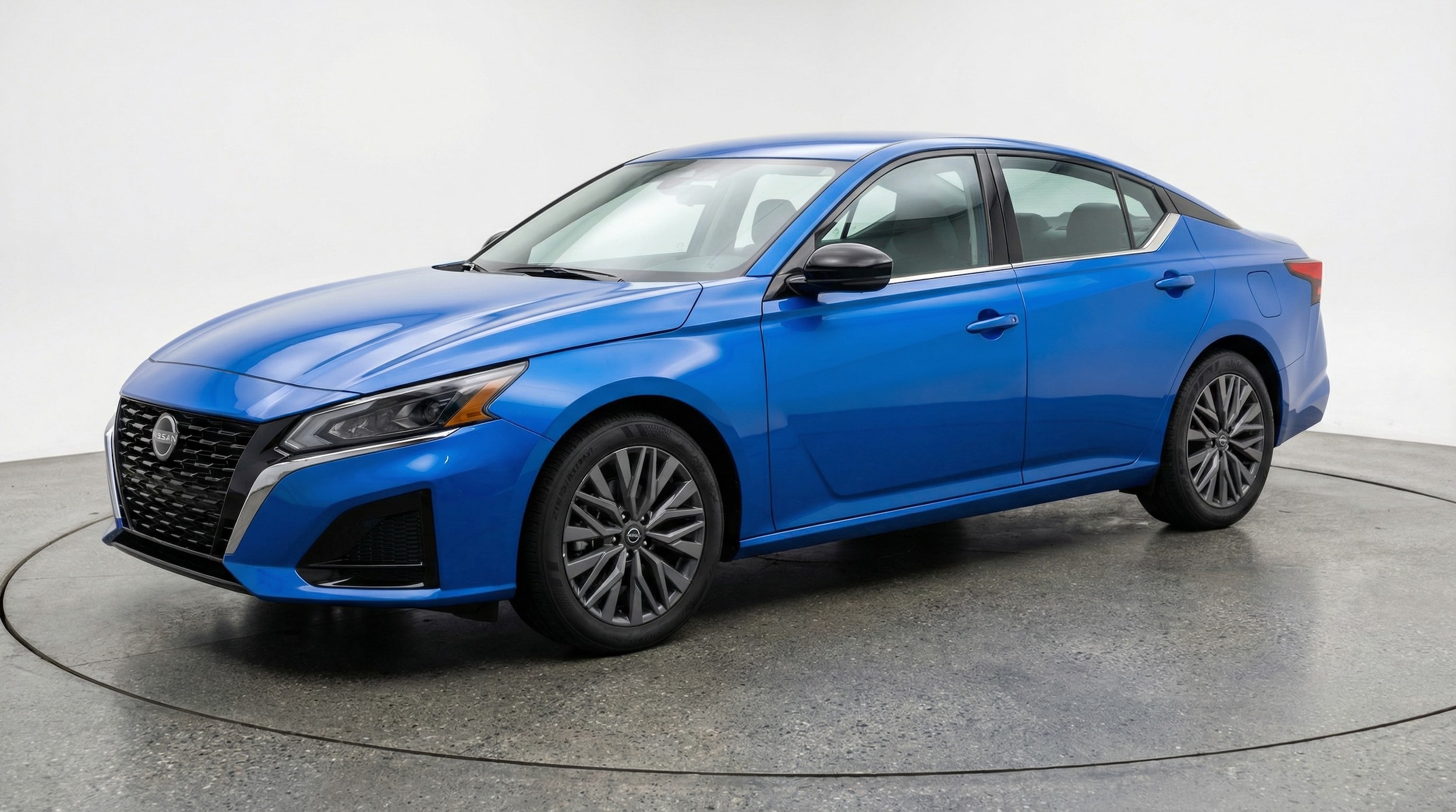 Thumbnail: 2025 Nissan Altima - 3