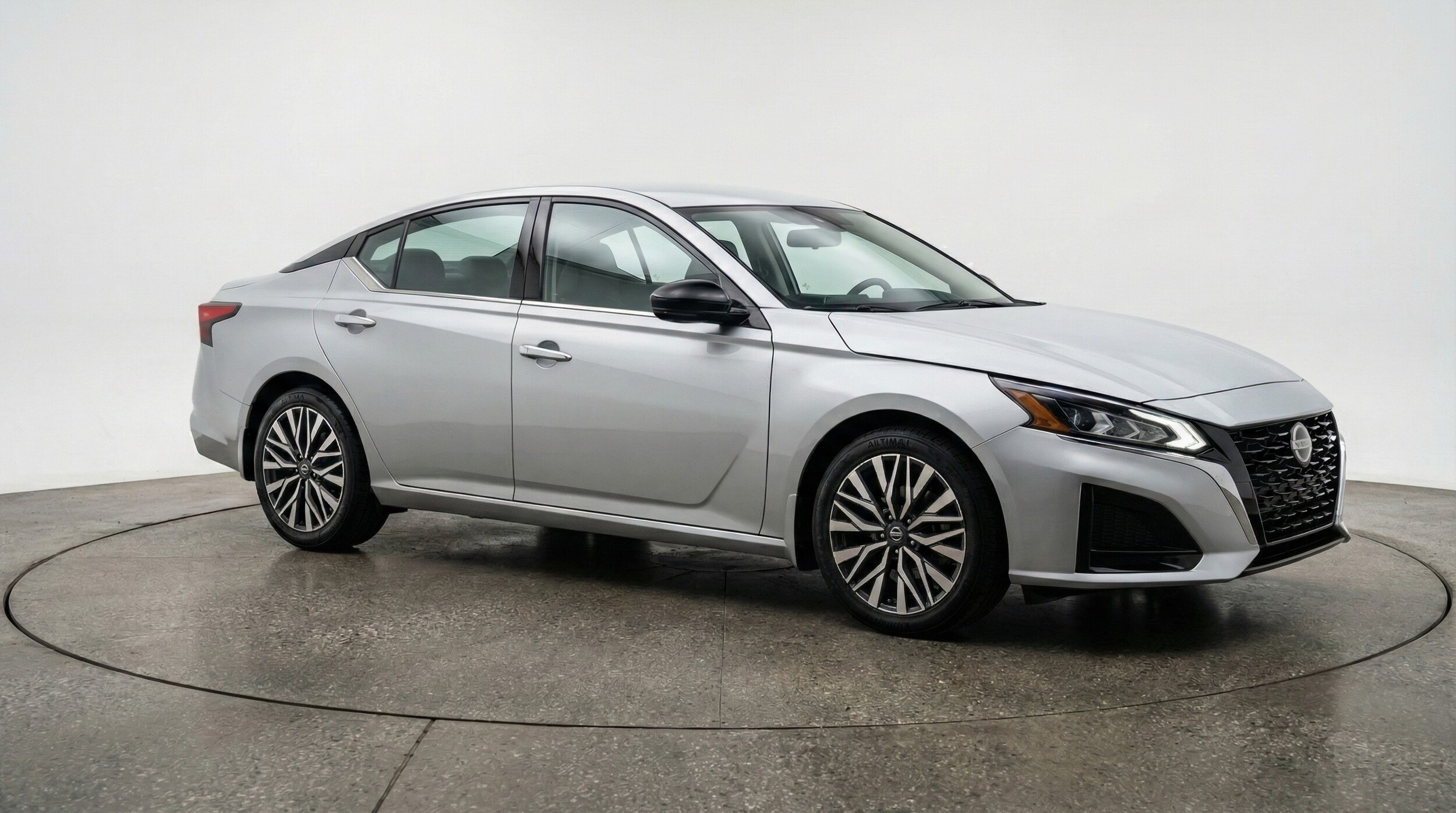 Thumbnail: 2025 Nissan Altima - 1