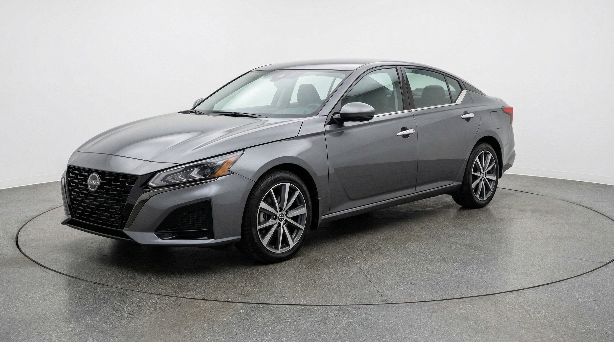 Thumbnail: 2025 Nissan Altima - 3