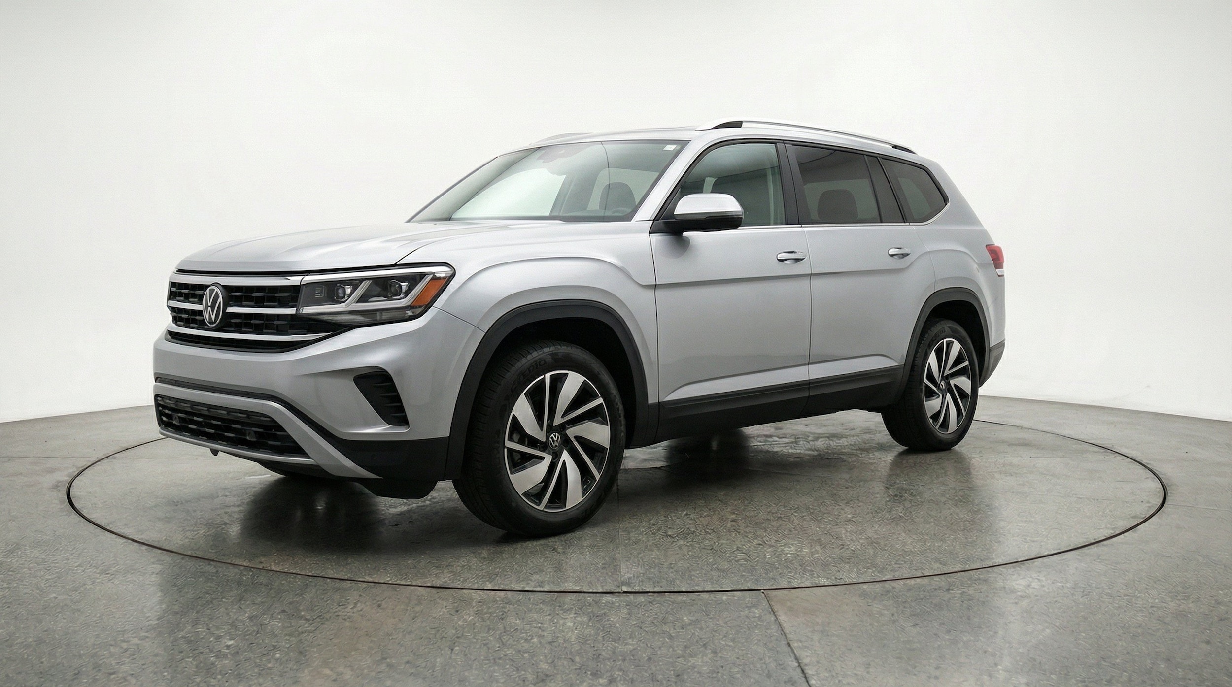 Thumbnail: 2026 Volkswagen Atlas - 3
