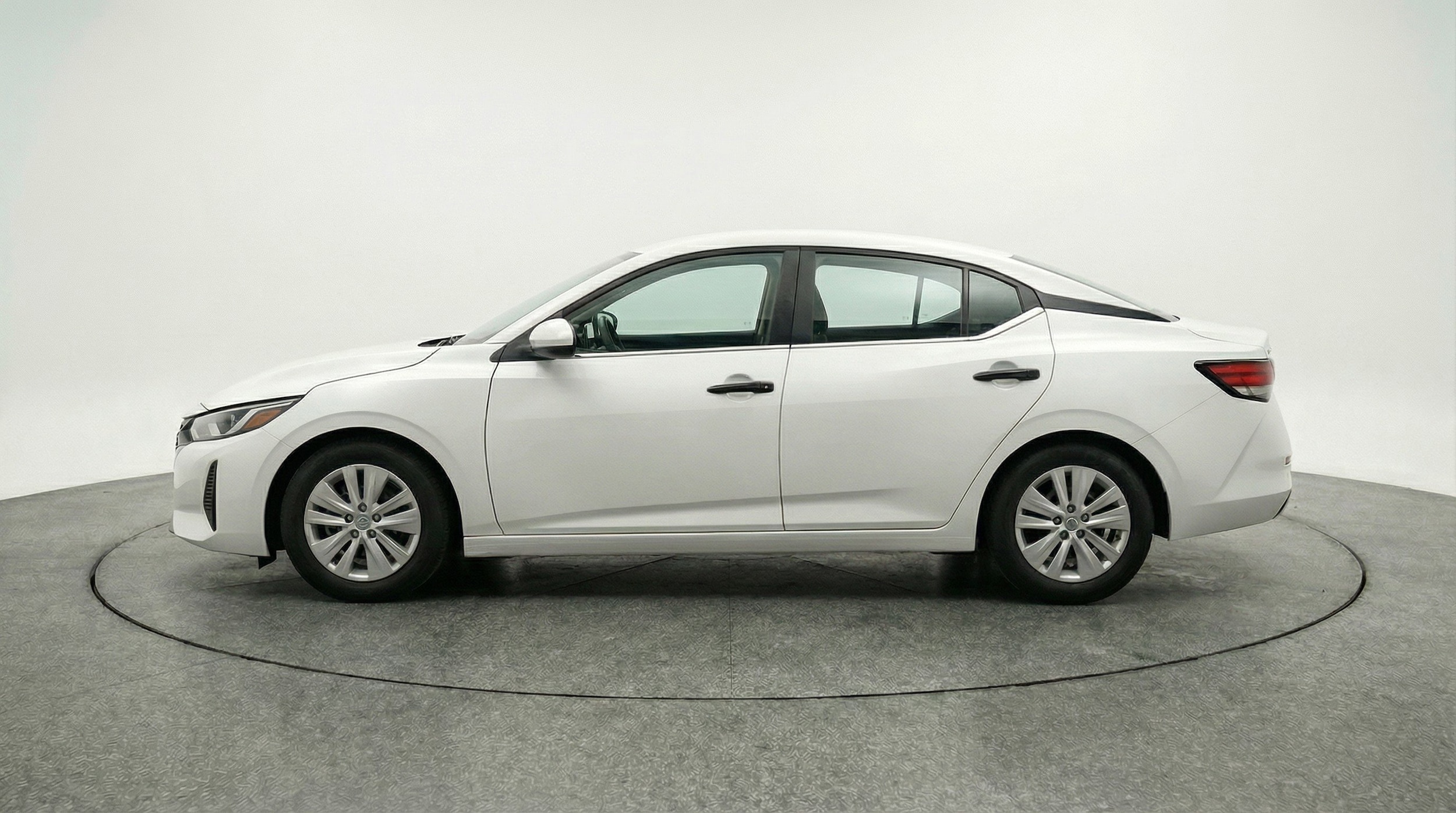 Thumbnail: 2025 Nissan Sentra - 5