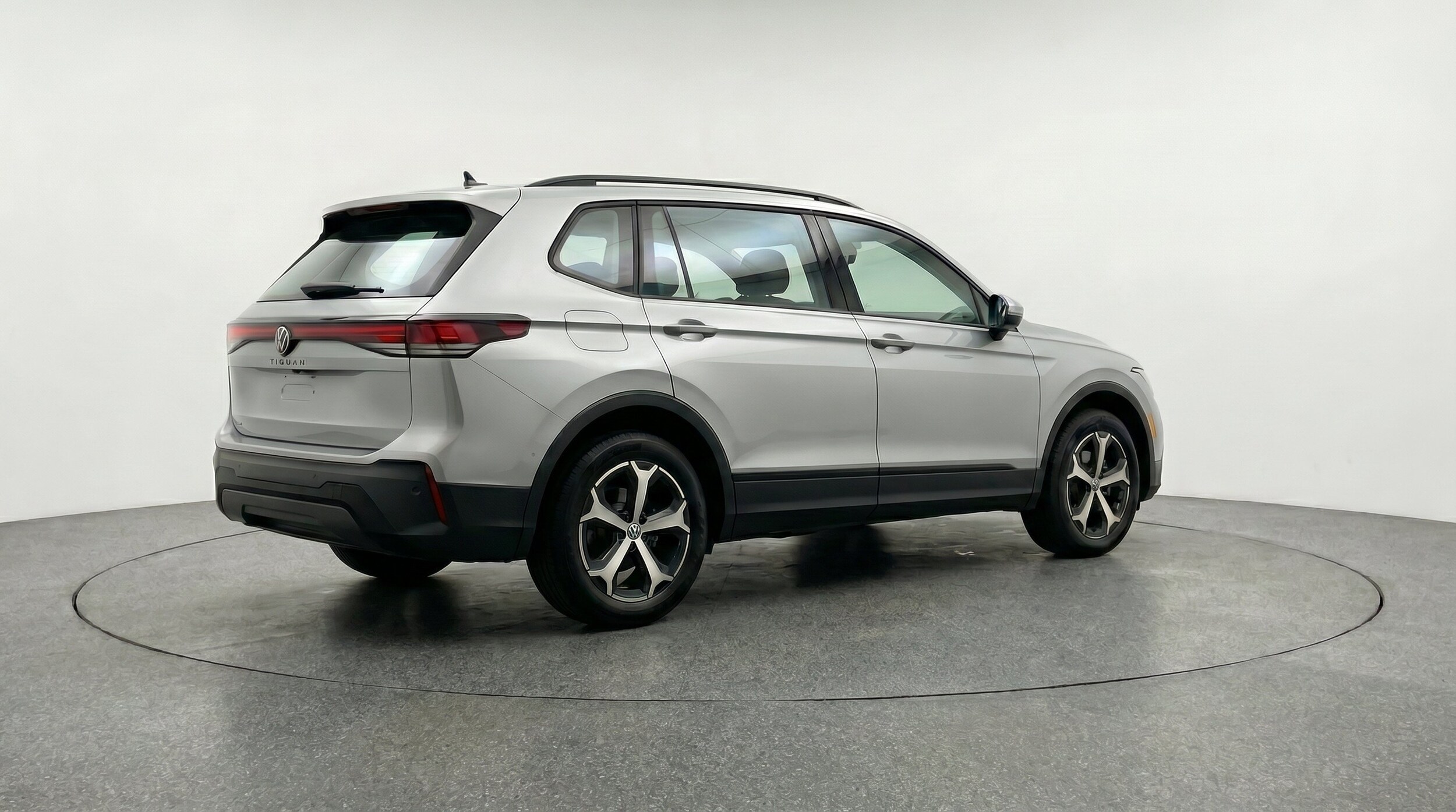 Thumbnail: 2026 Volkswagen Tiguan - 9