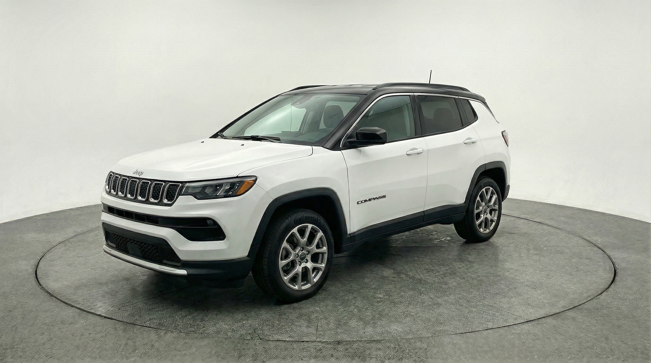 Thumbnail: 2025 Jeep Compass - 3