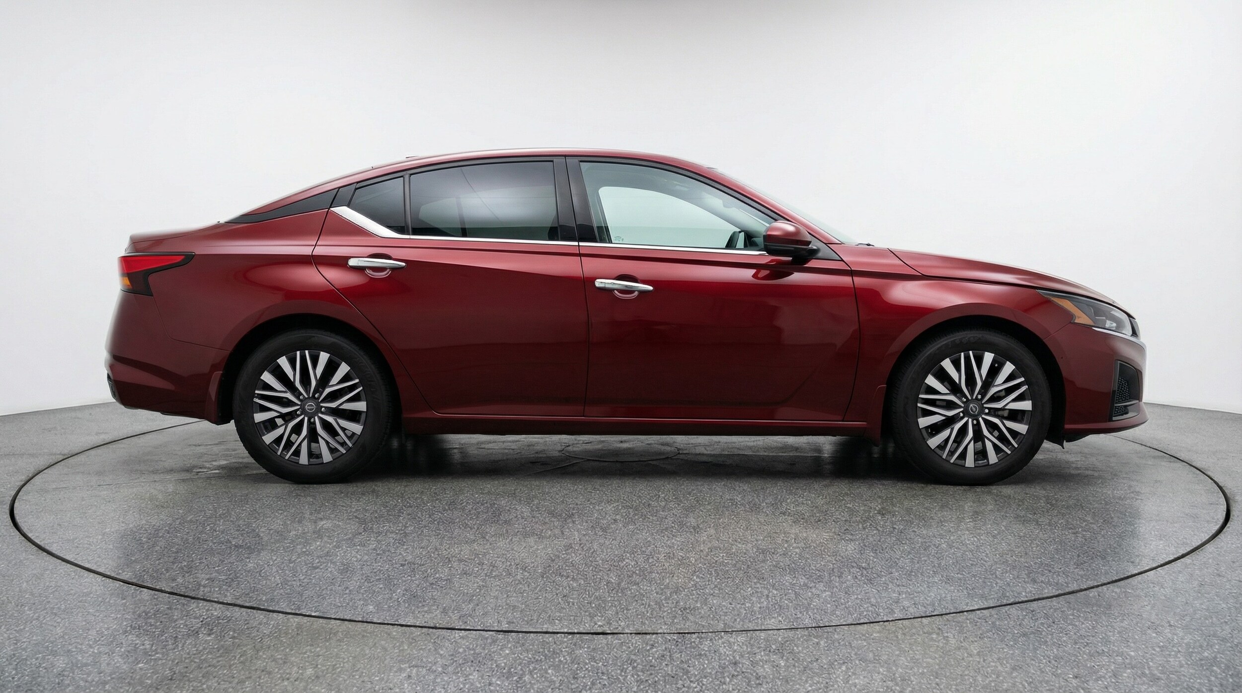 Thumbnail: 2025 Nissan Altima - 8