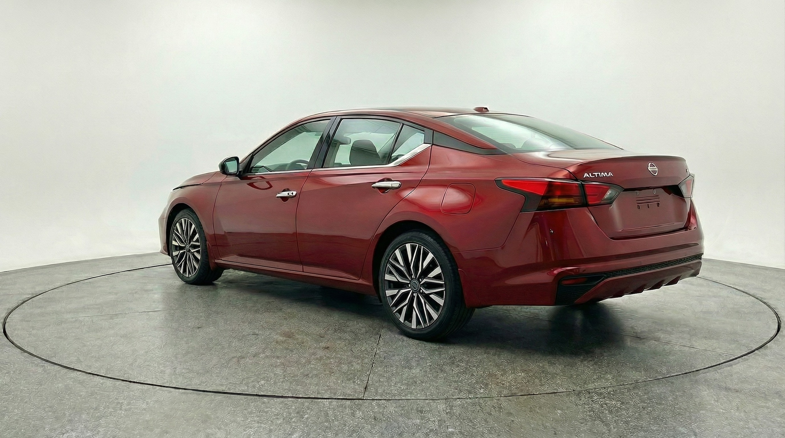 Thumbnail: 2025 Nissan Altima - 5