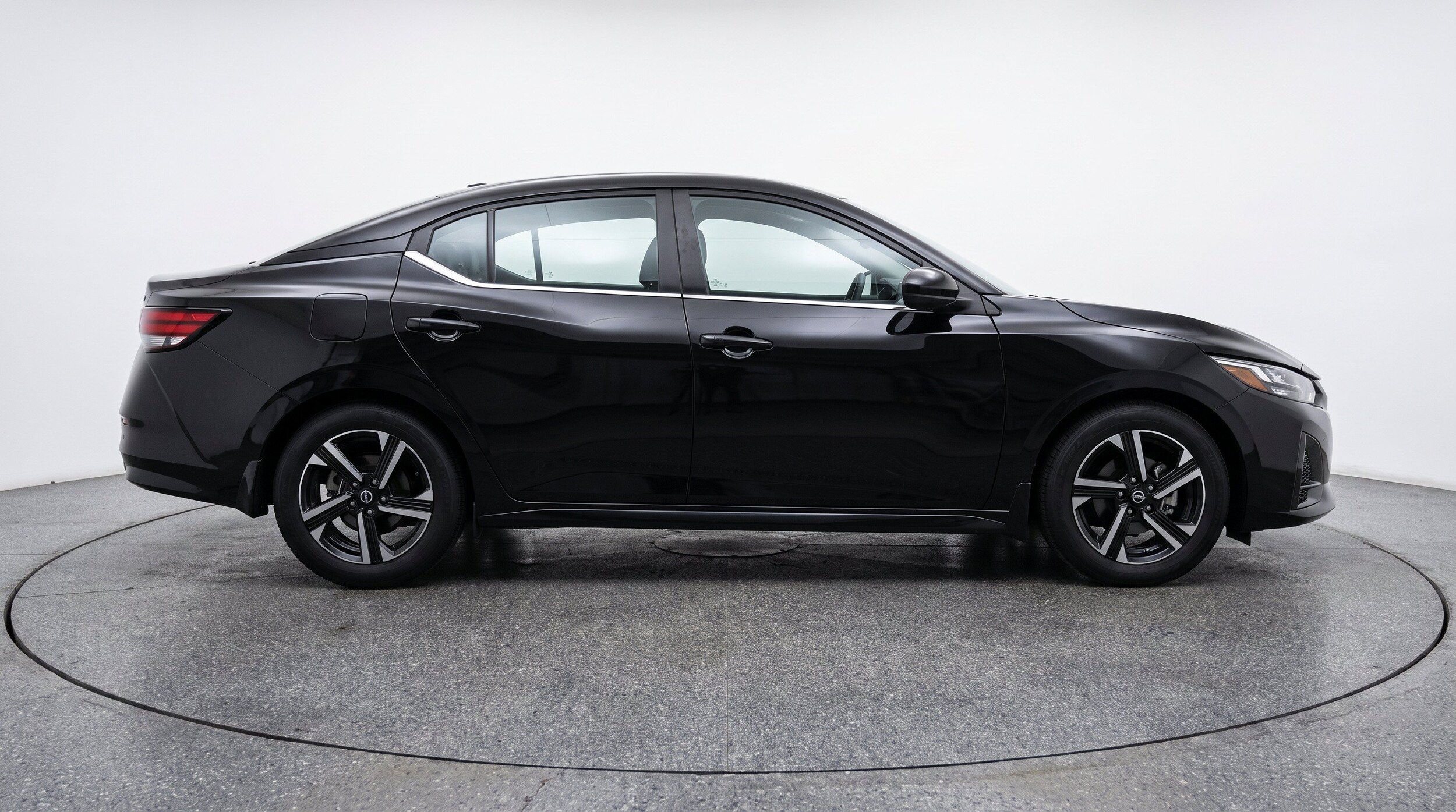 Thumbnail: 2025 Nissan Sentra - 11