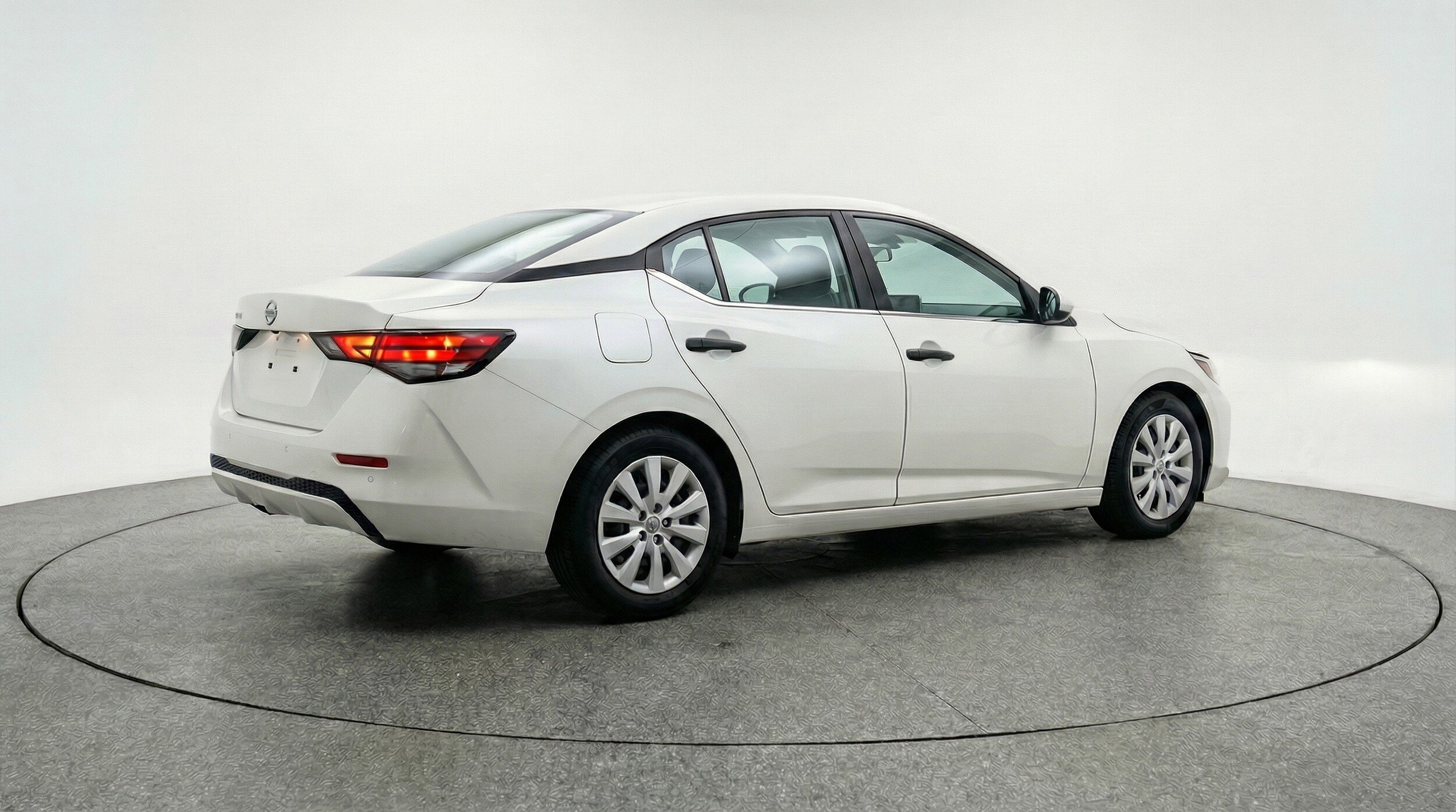 Thumbnail: 2025 Nissan Sentra - 9