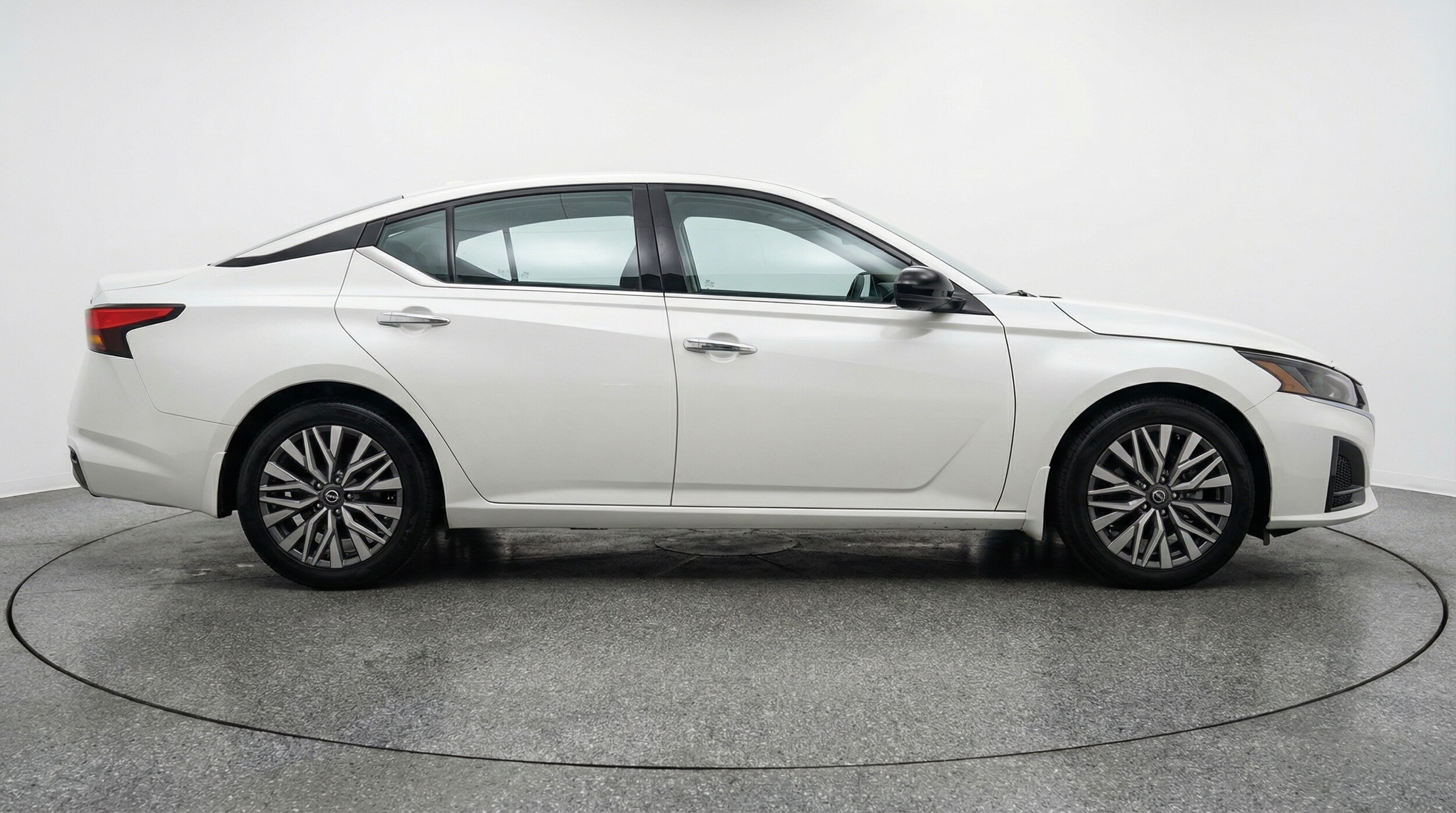 Thumbnail: 2025 Nissan Altima - 8