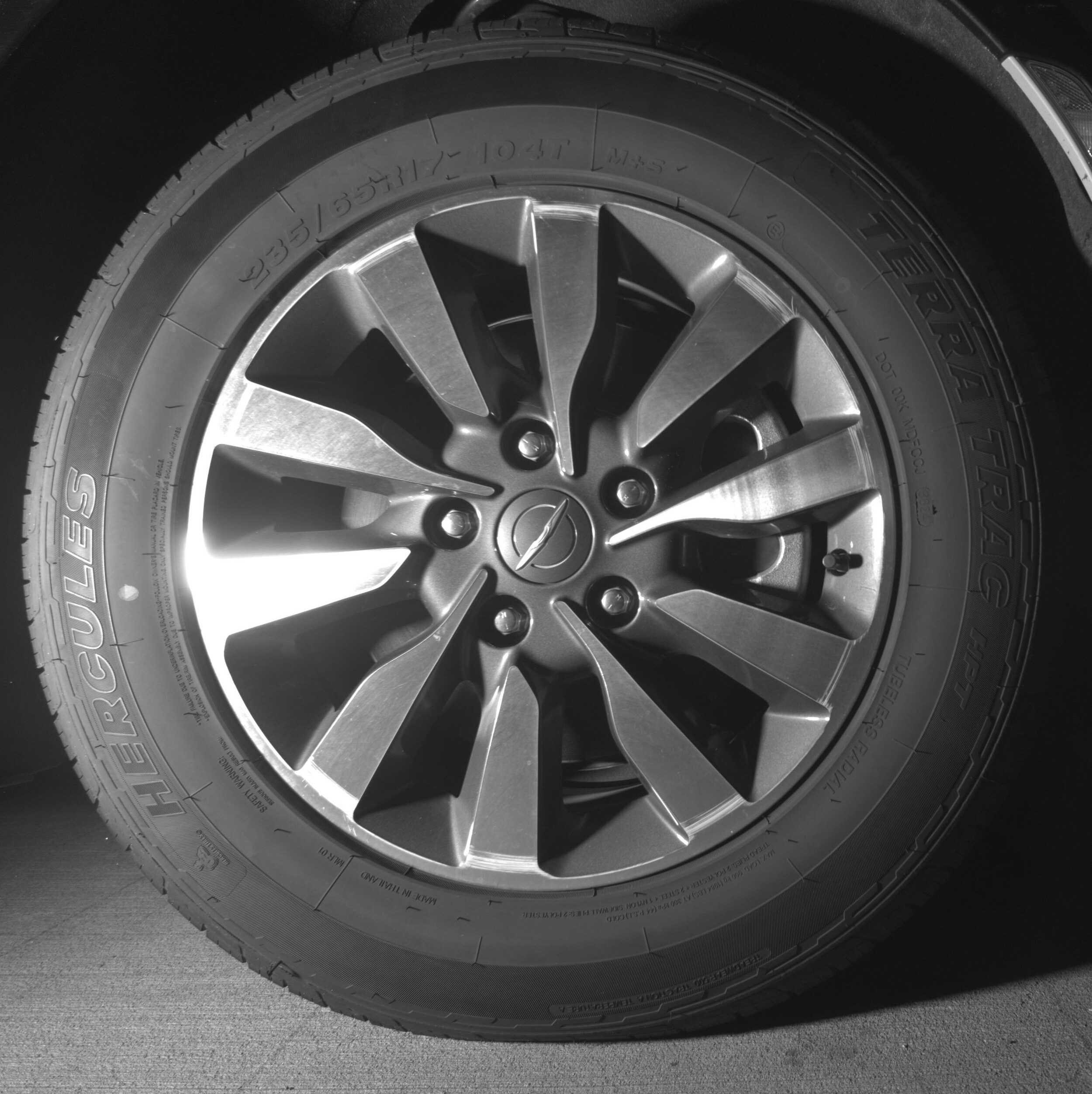 Thumbnail: 2023 Chrysler Pacifica - 13