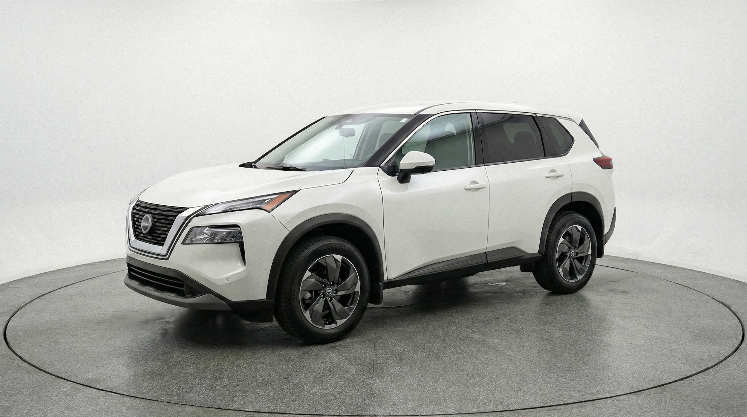 Thumbnail: 2025 Nissan Rogue - 3