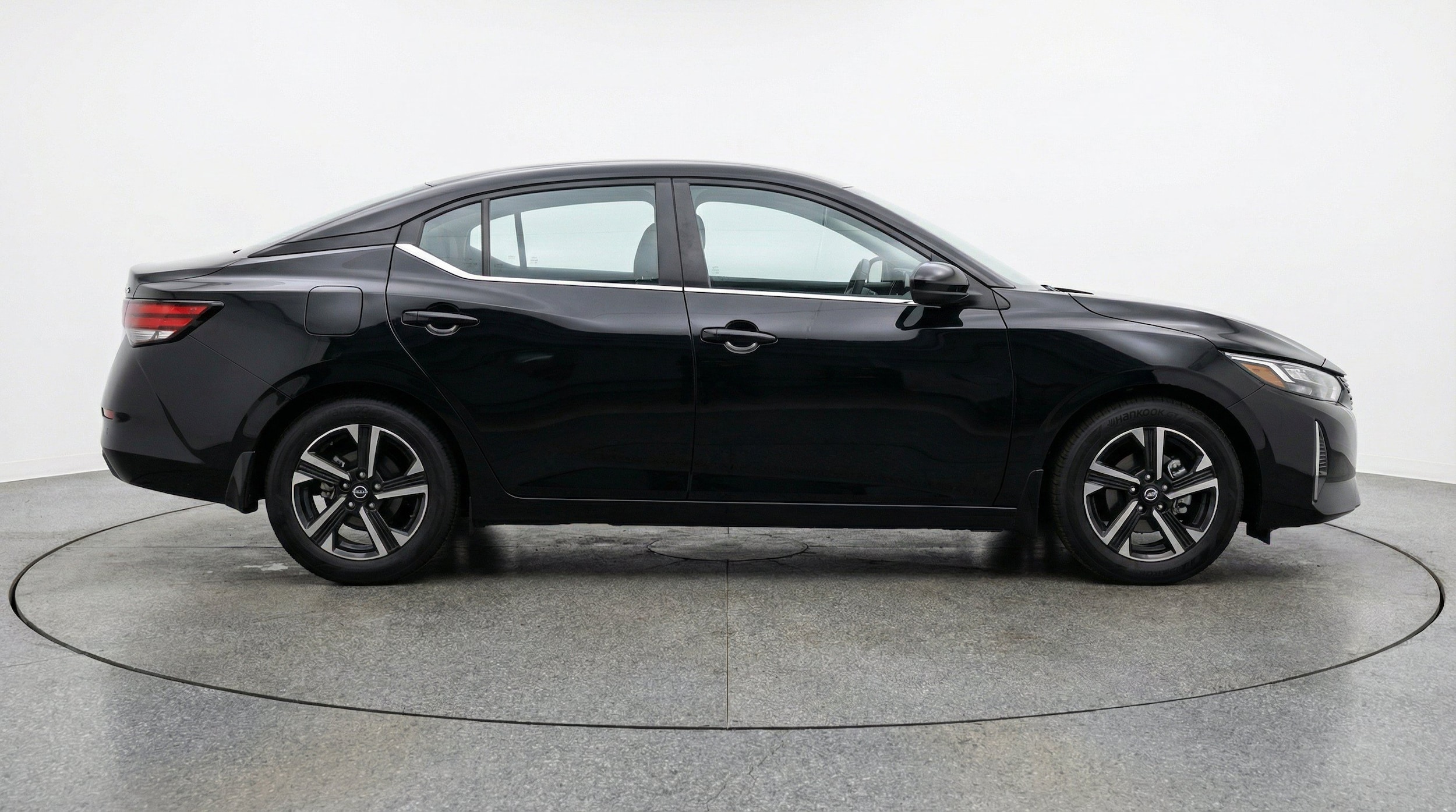 Thumbnail: 2025 Nissan Sentra - 11