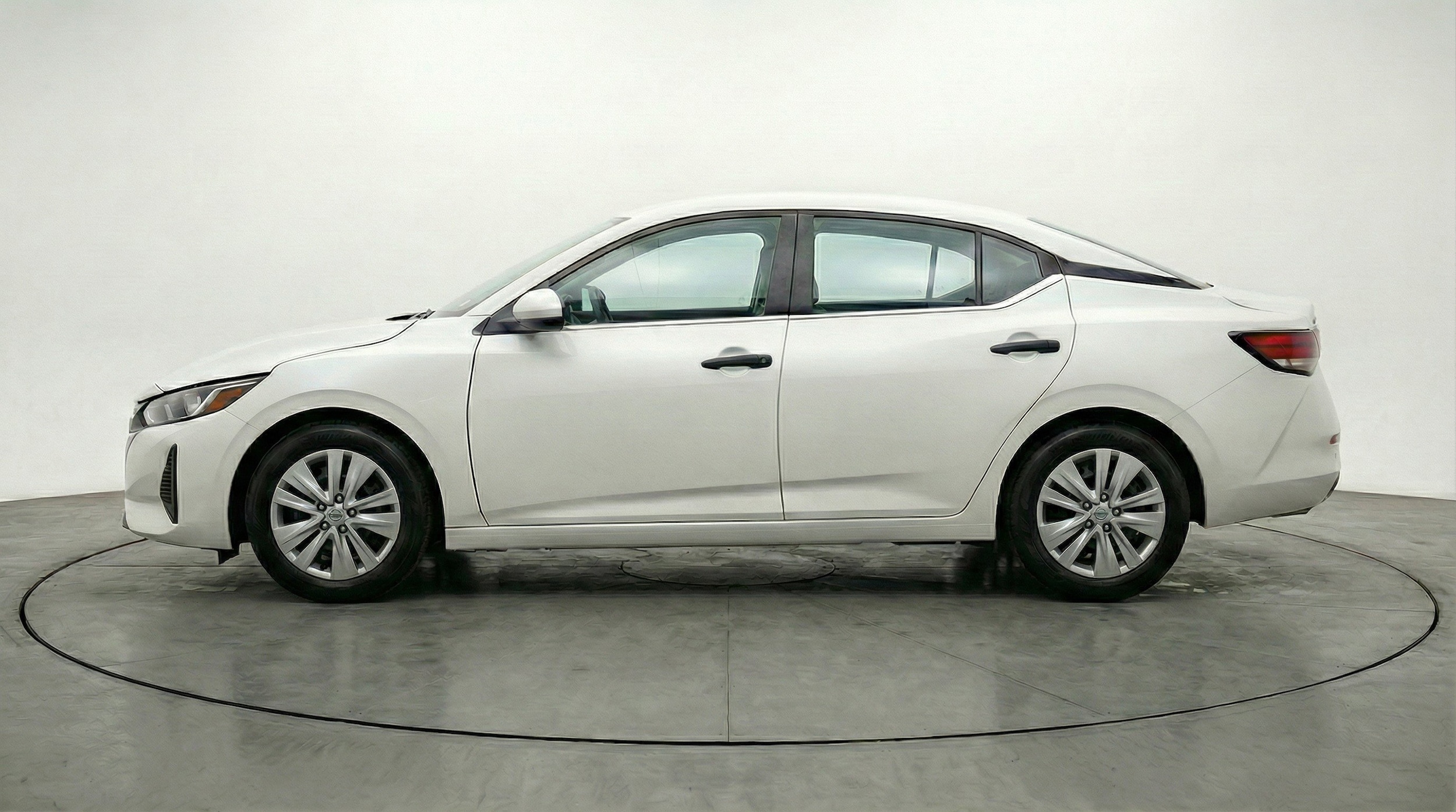 Thumbnail: 2025 Nissan Sentra - 5