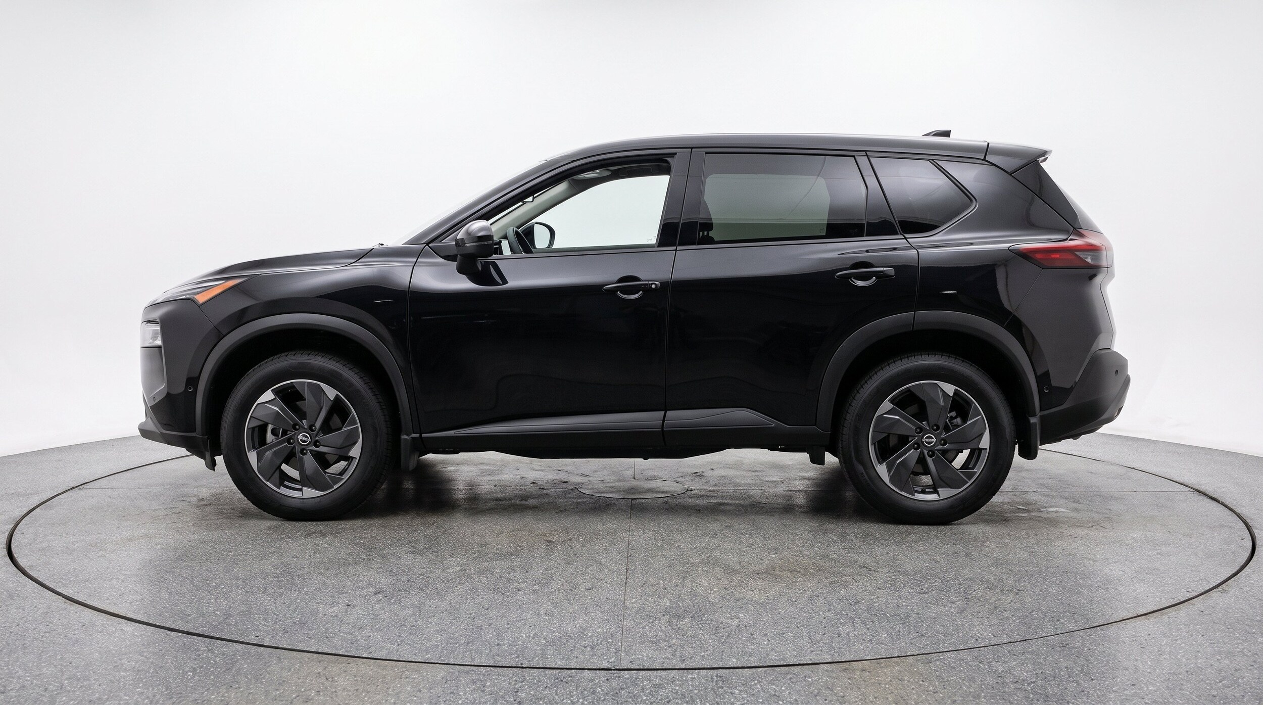 Thumbnail: 2025 Nissan Rogue - 5