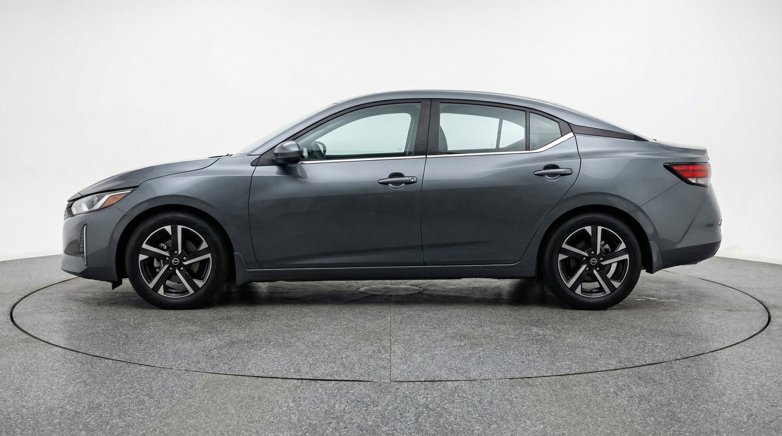 Thumbnail: 2025 Nissan Sentra - 5