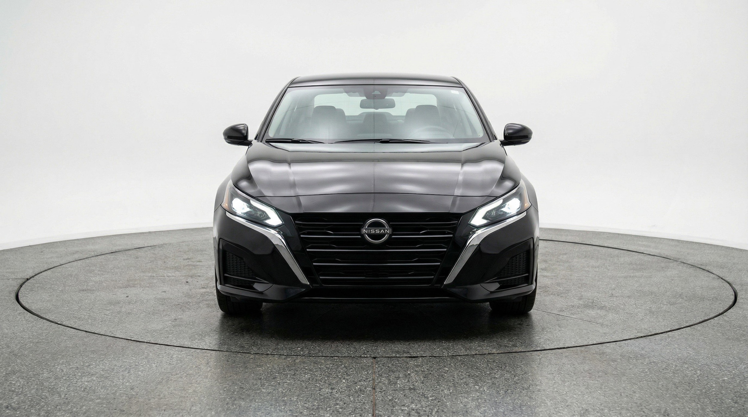 Thumbnail: 2025 Nissan Altima - 2