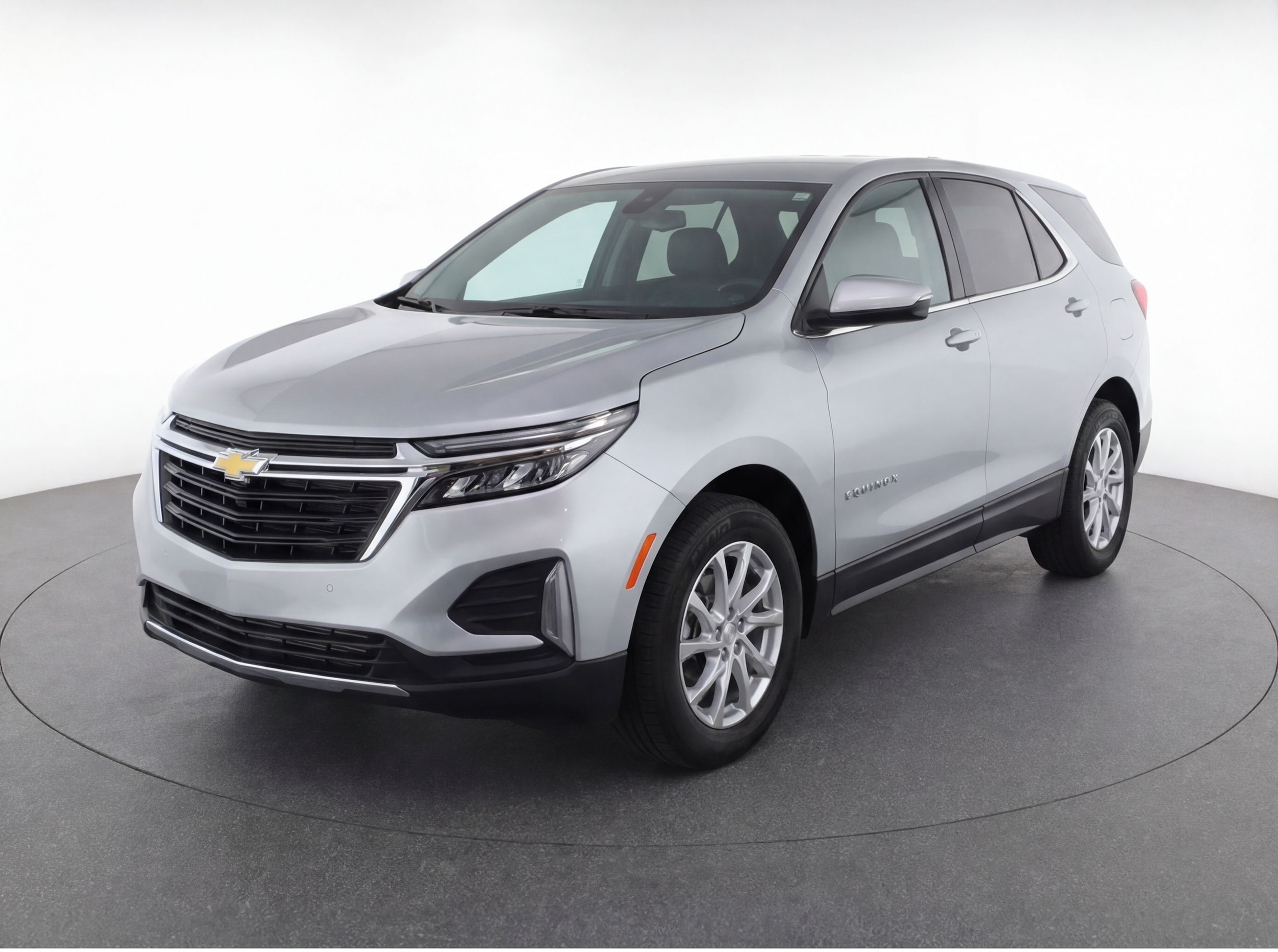 Thumbnail: 2023 Chevrolet Equinox - 3