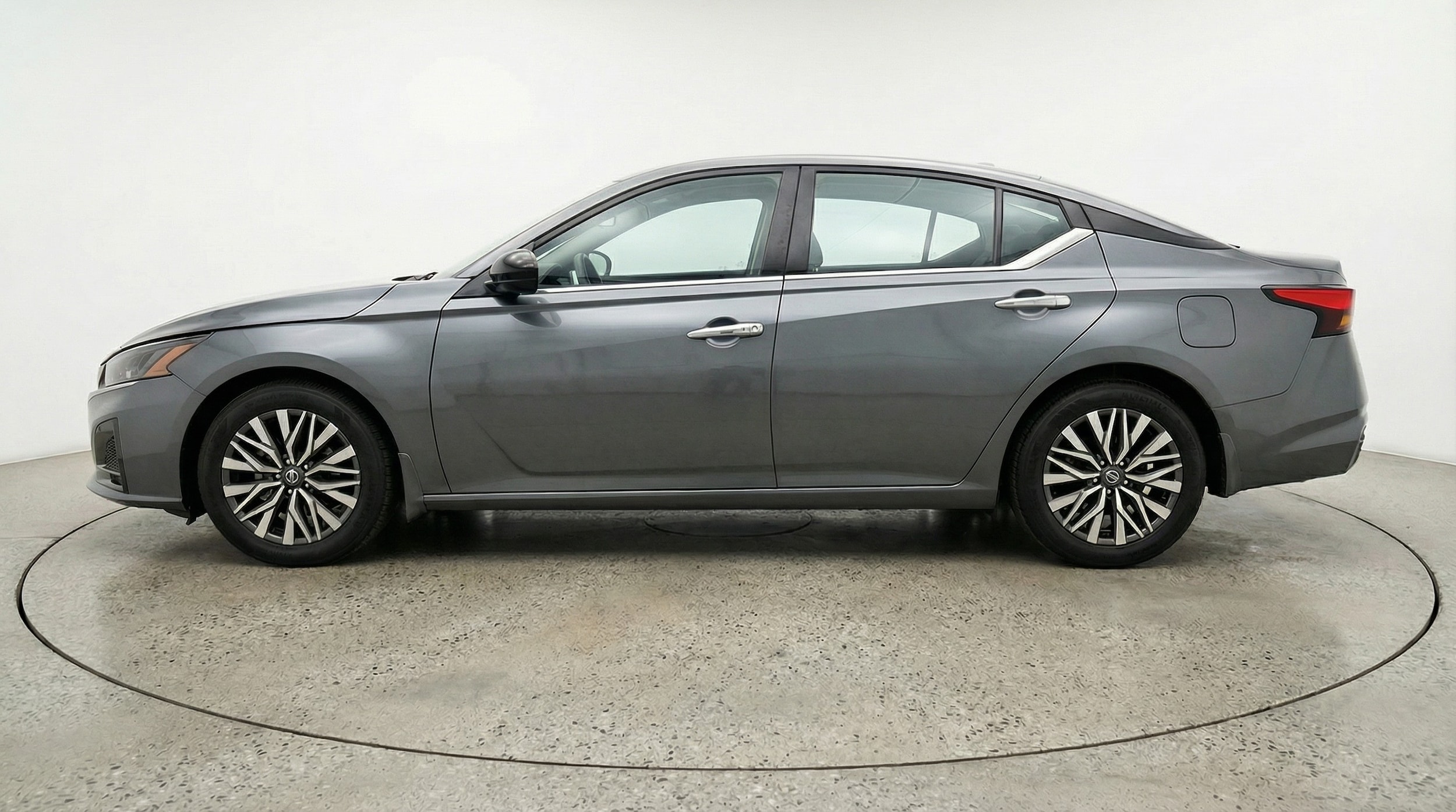 Thumbnail: 2025 Nissan Altima - 4