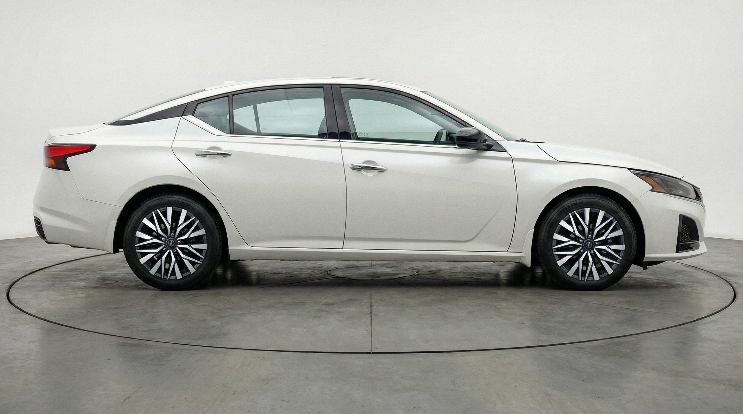 Thumbnail: 2025 Nissan Altima - 11