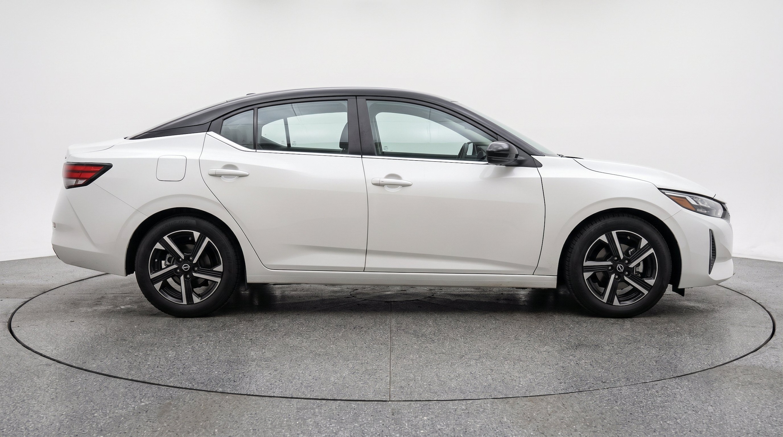 Thumbnail: 2025 Nissan Sentra - 11