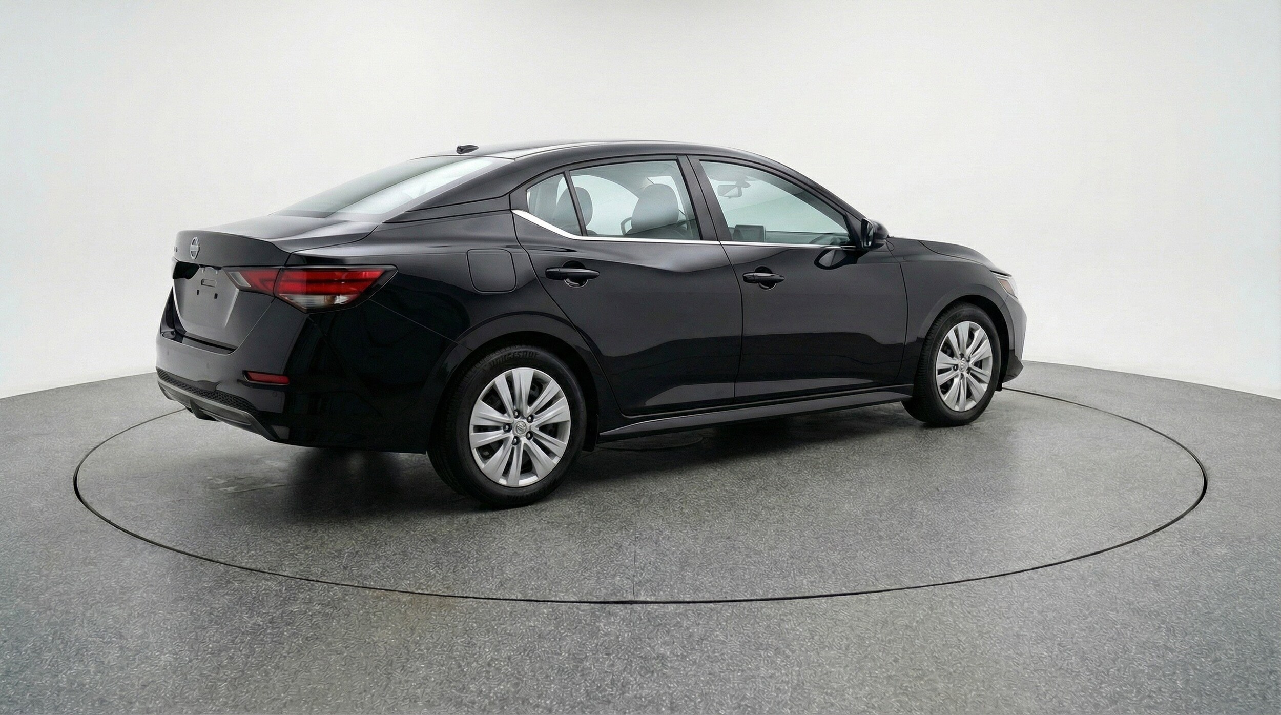 Thumbnail: 2025 Nissan Sentra - 9