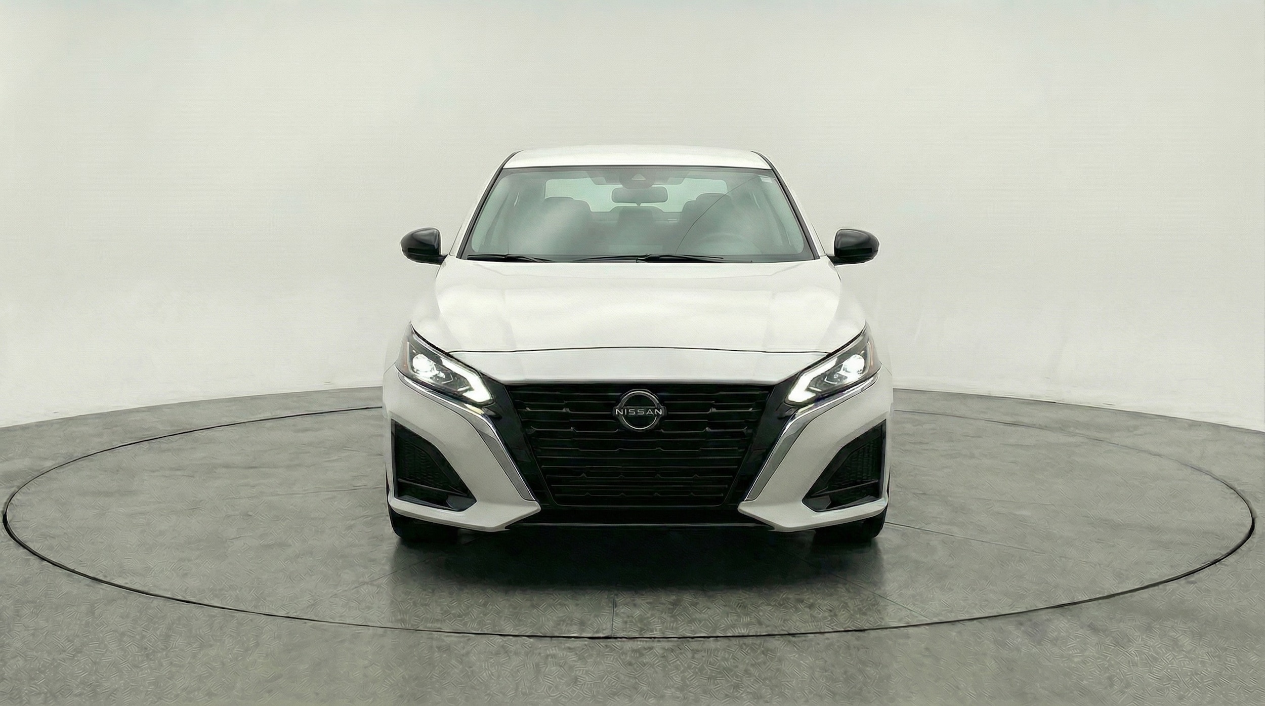 Thumbnail: 2025 Nissan Altima - 2