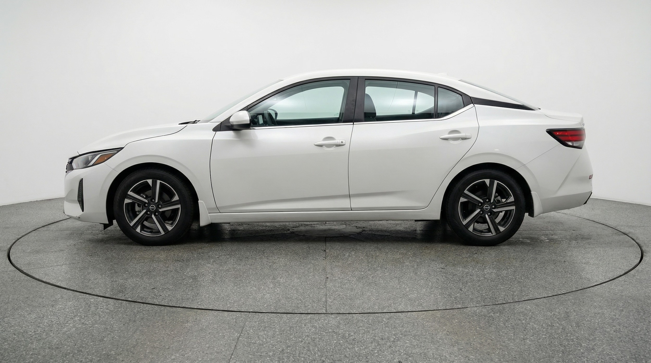 Thumbnail: 2025 Nissan Sentra - 4