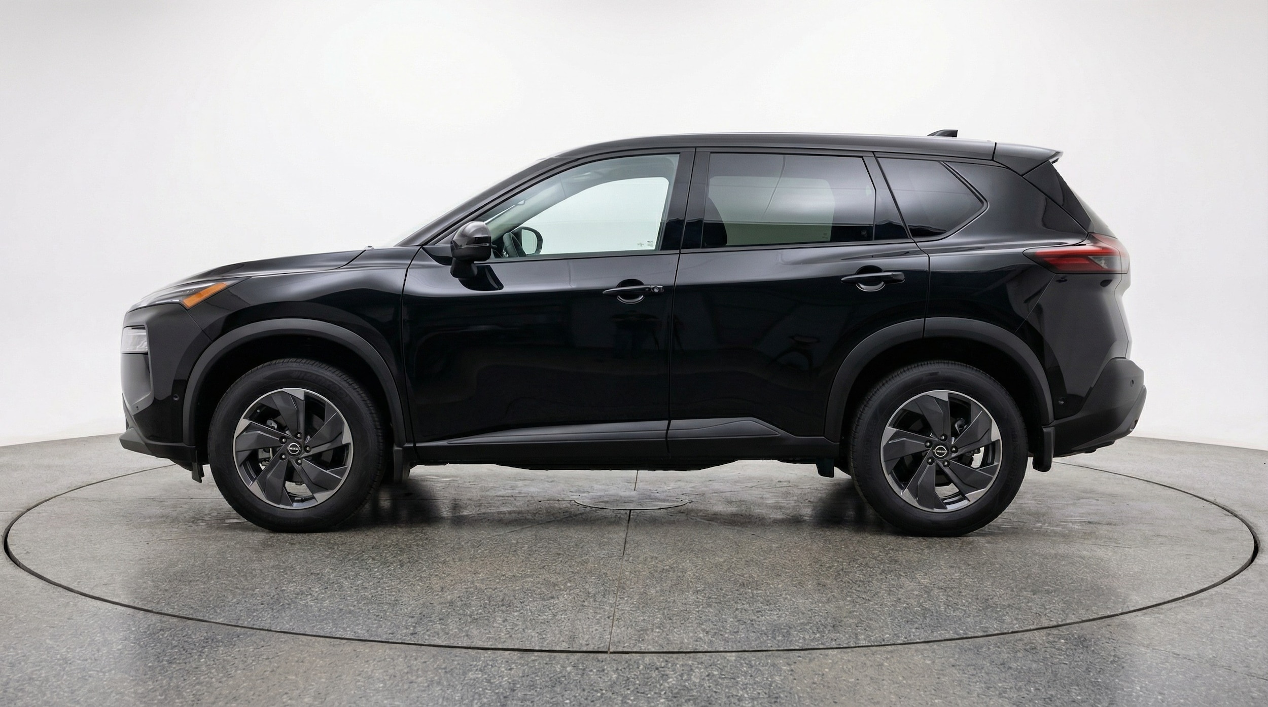 Thumbnail: 2025 Nissan Rogue - 4