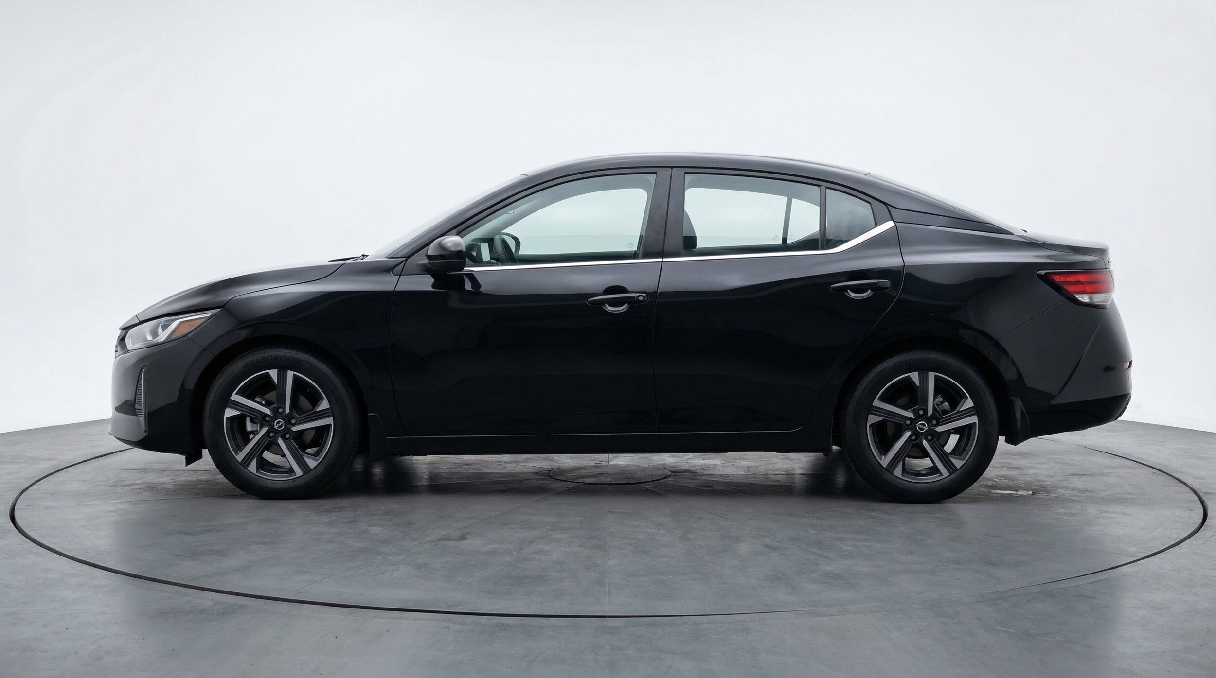 Thumbnail: 2025 Nissan Sentra - 5