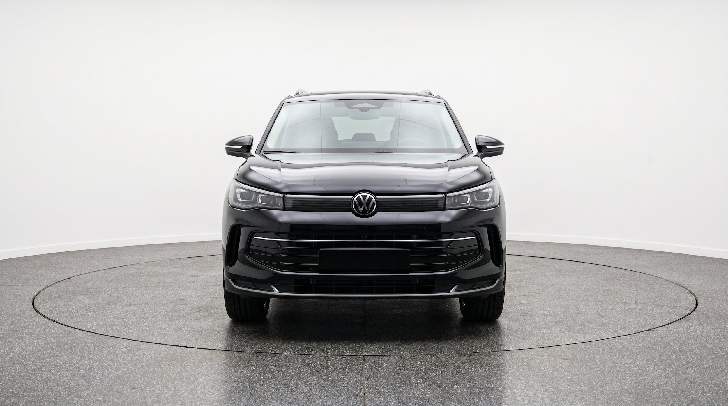 Thumbnail: 2026 Volkswagen Tiguan - 2