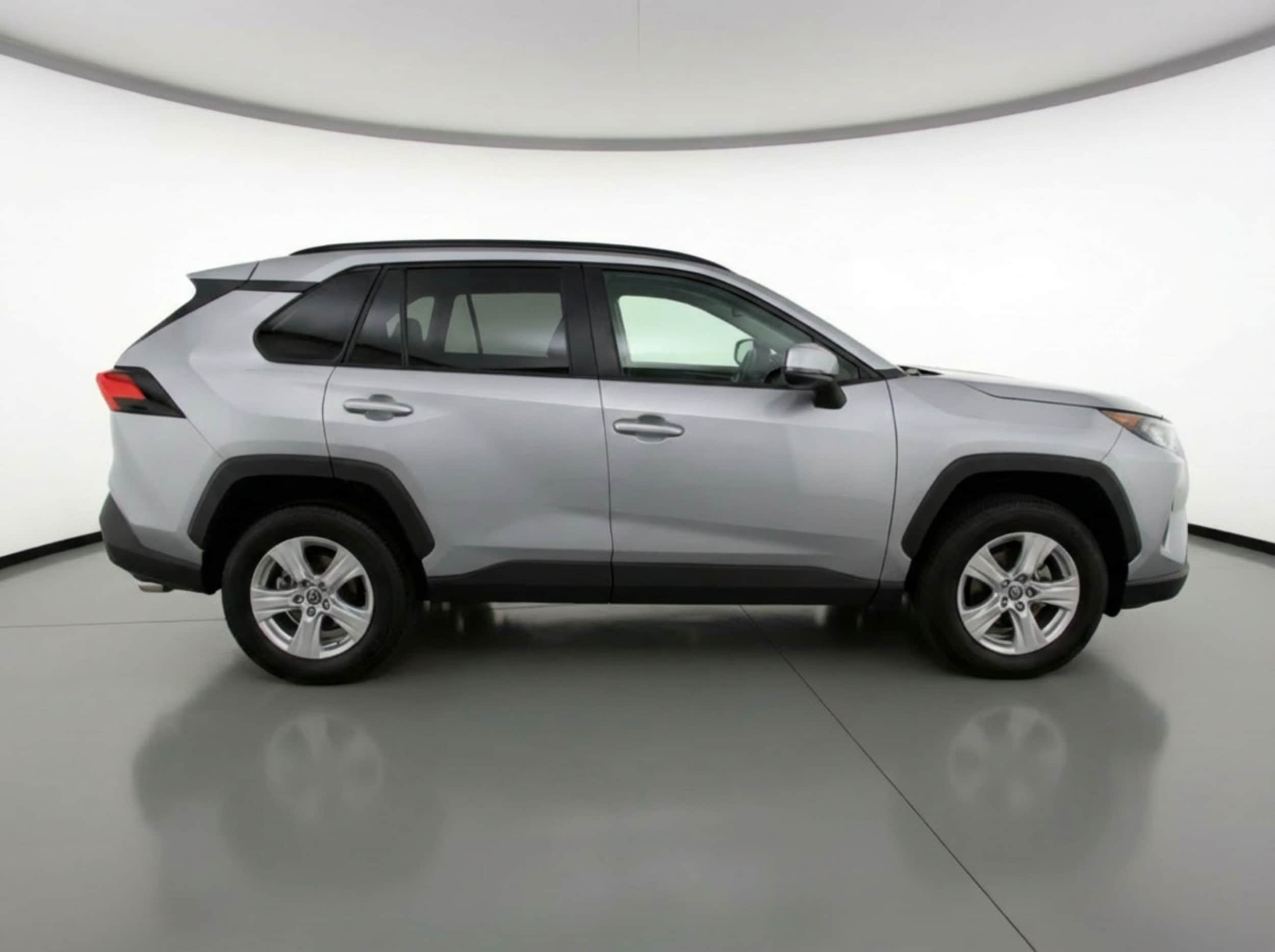 Thumbnail: 2025 Toyota RAV4 - 8