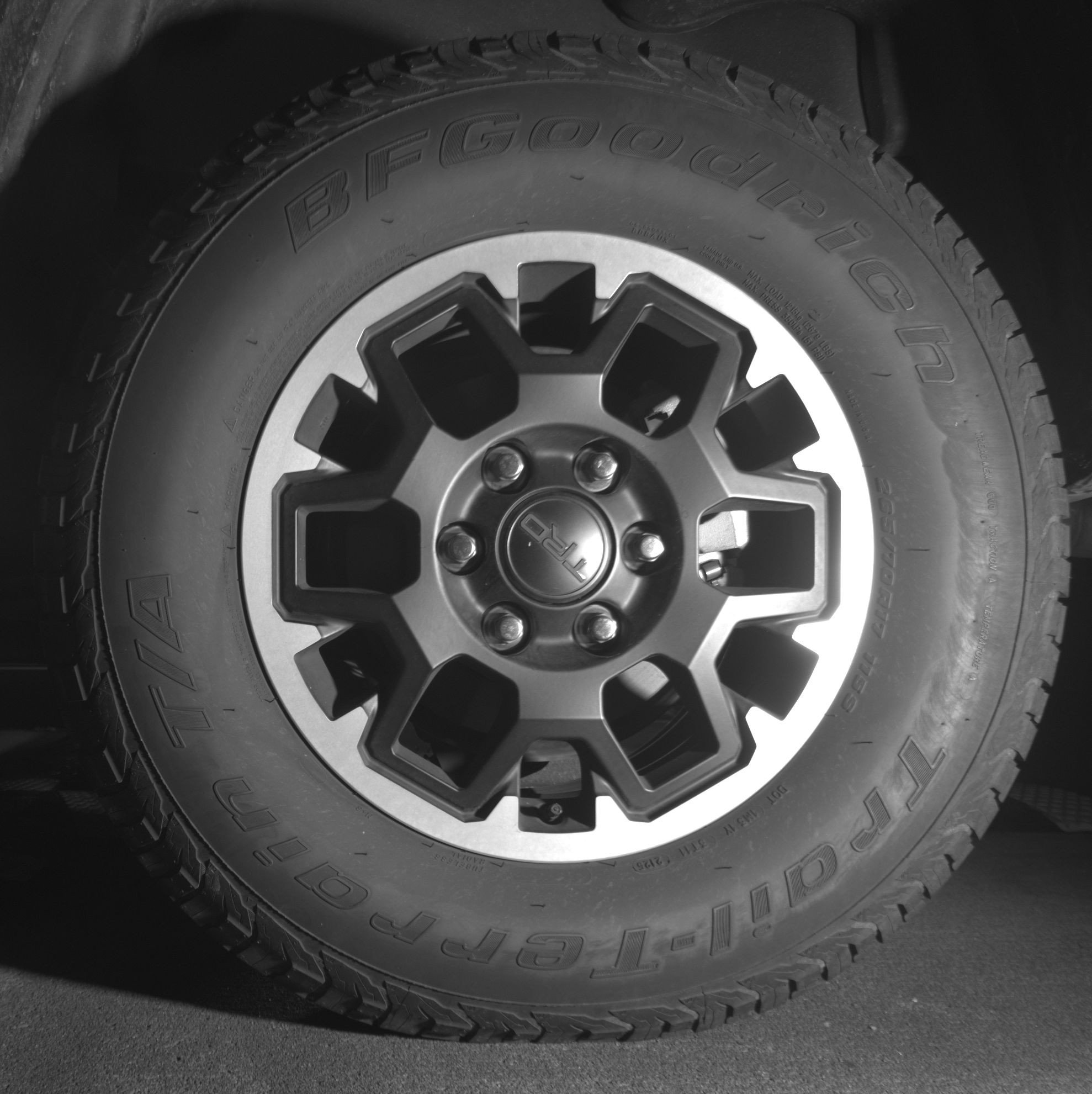 Thumbnail: 2025 Toyota Tacoma - 14