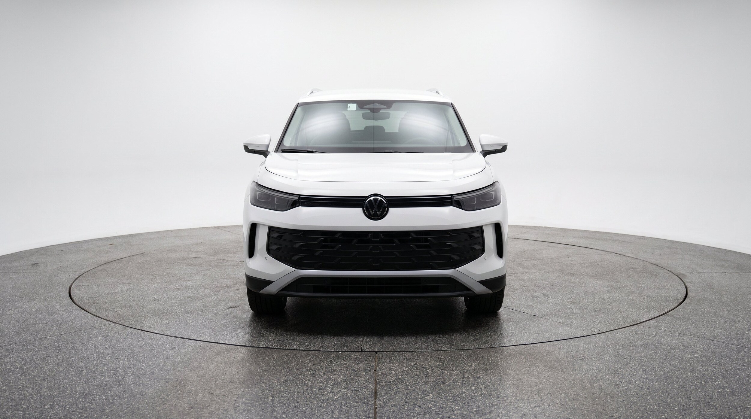 Thumbnail: 2026 Volkswagen Tiguan - 2