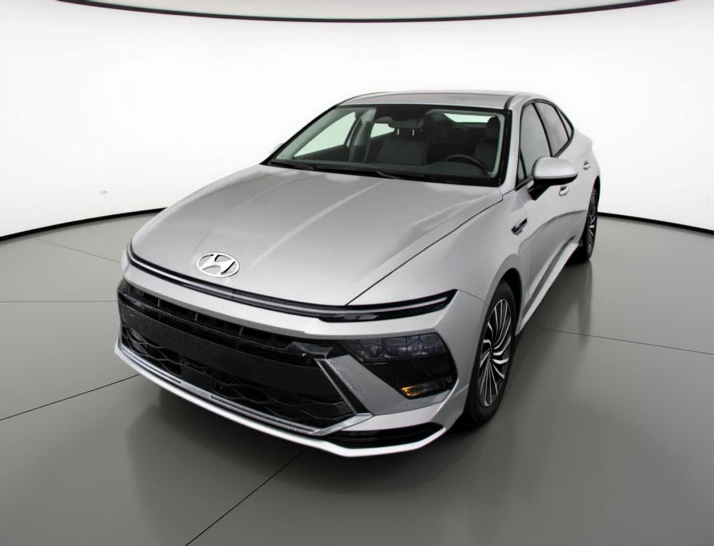 Thumbnail: 2025 Hyundai Sonata - 3