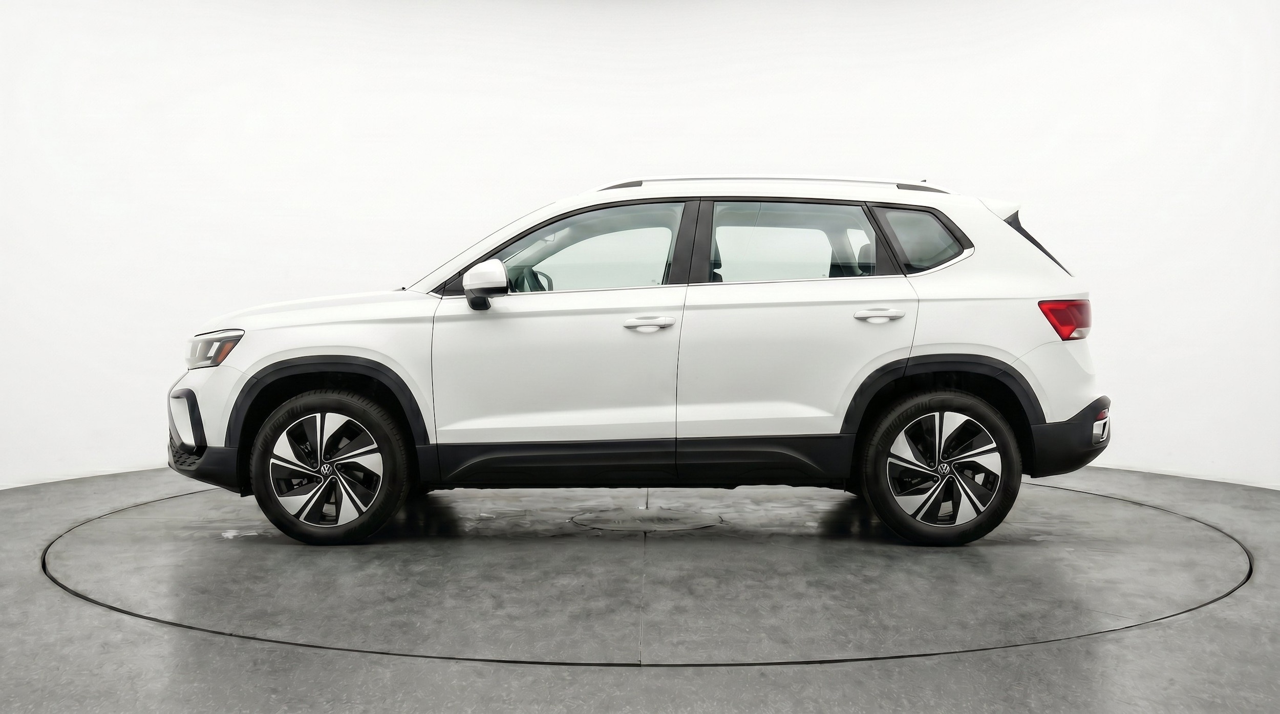 Thumbnail: 2026 Volkswagen Taos - 5