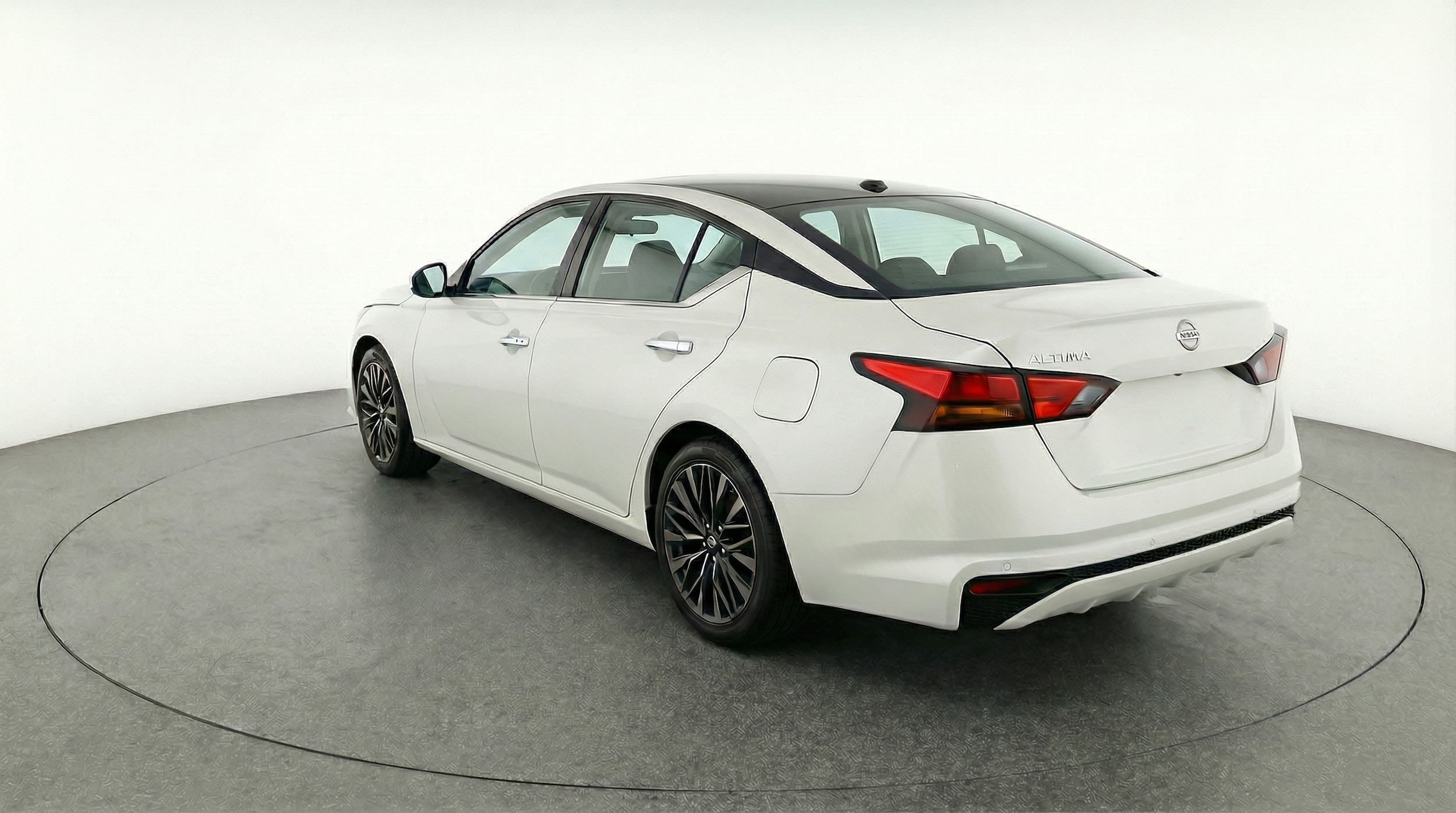 Thumbnail: 2025 Nissan Altima - 5