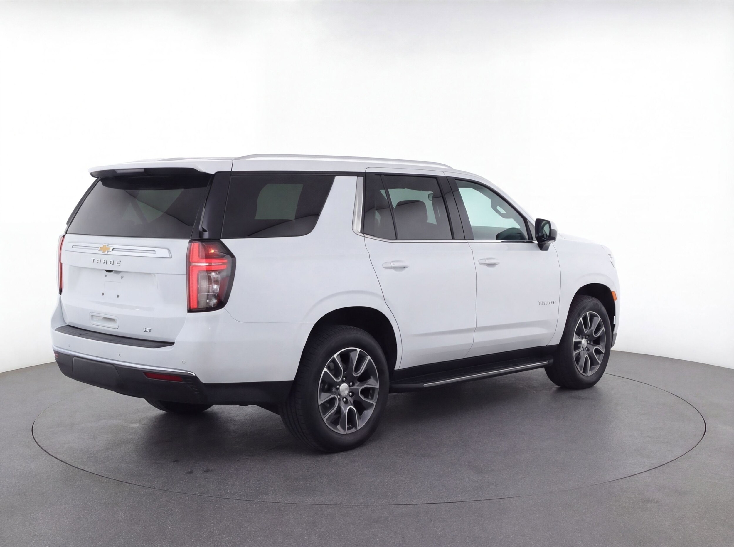 Thumbnail: 2024 Chevrolet Tahoe - 9