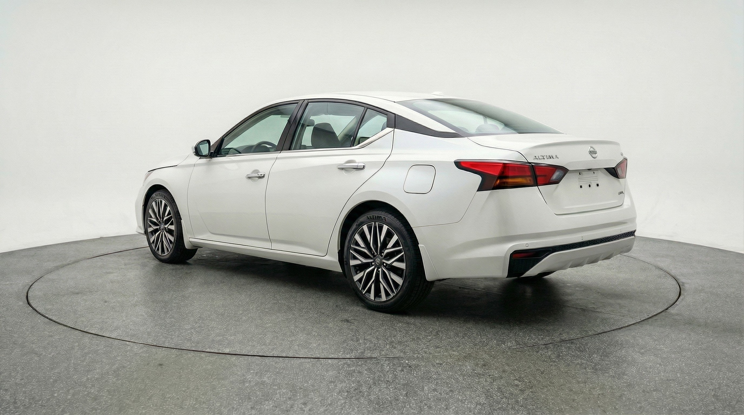 Thumbnail: 2025 Nissan Altima - 6