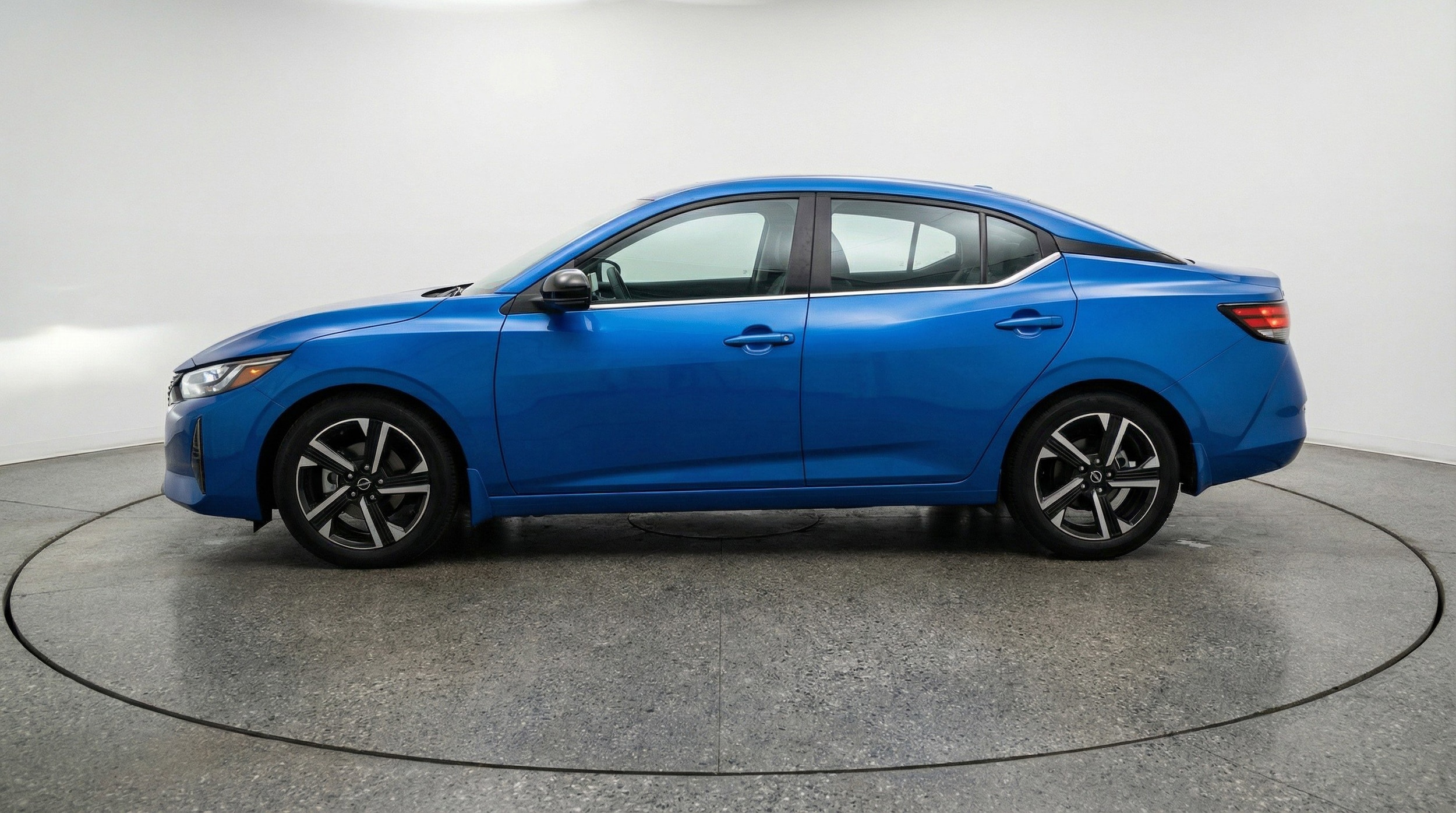 Thumbnail: 2025 Nissan Sentra - 5