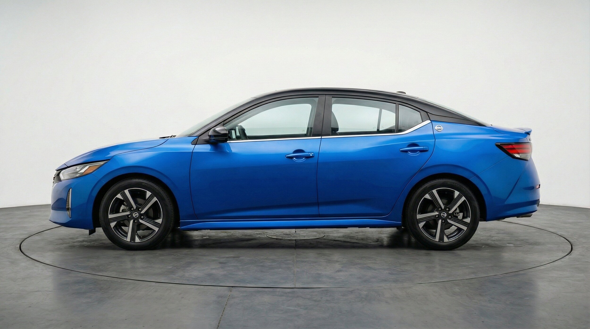 Thumbnail: 2025 Nissan Sentra - 5