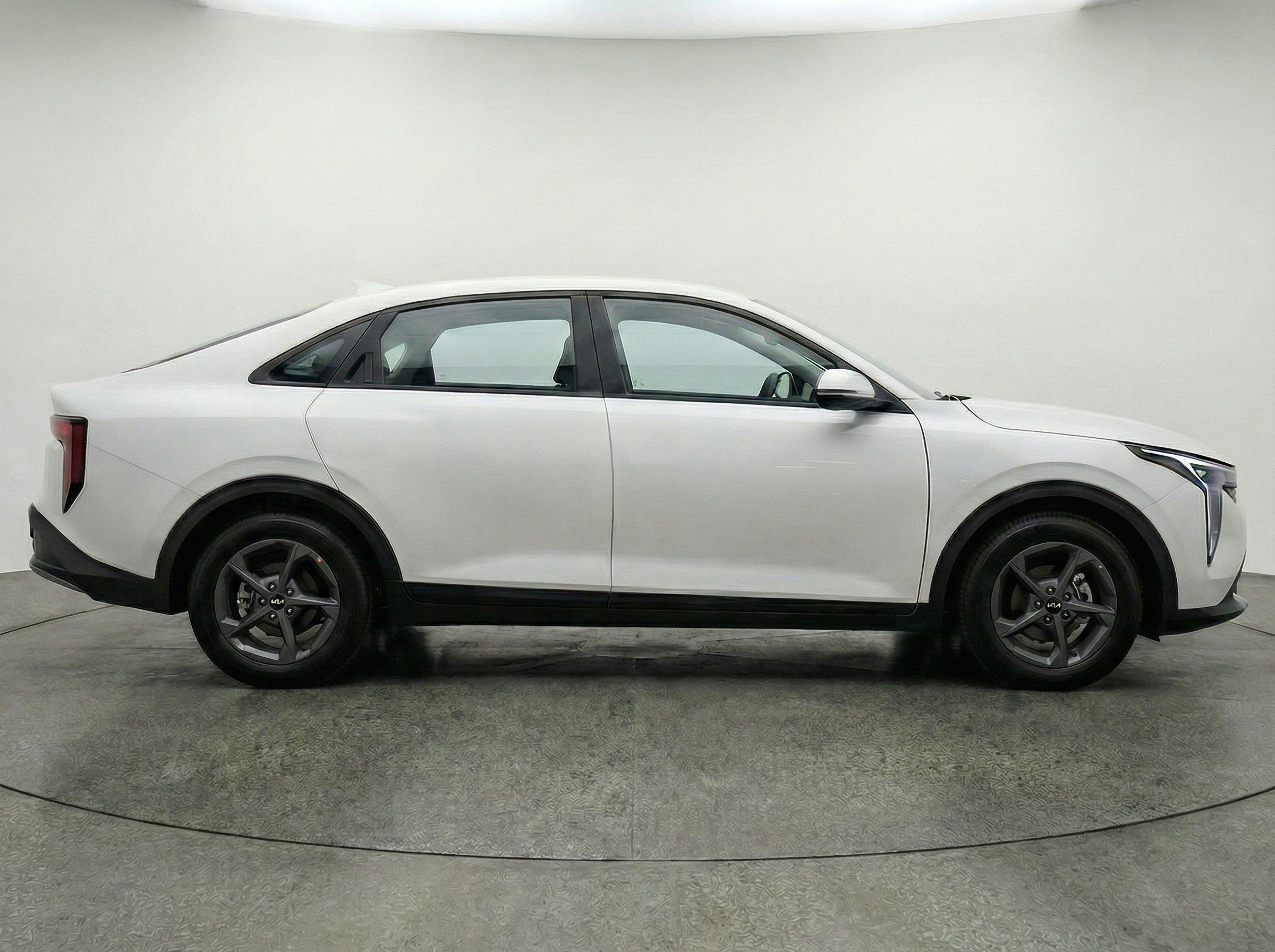 Thumbnail: 2025 Kia K4 - 11